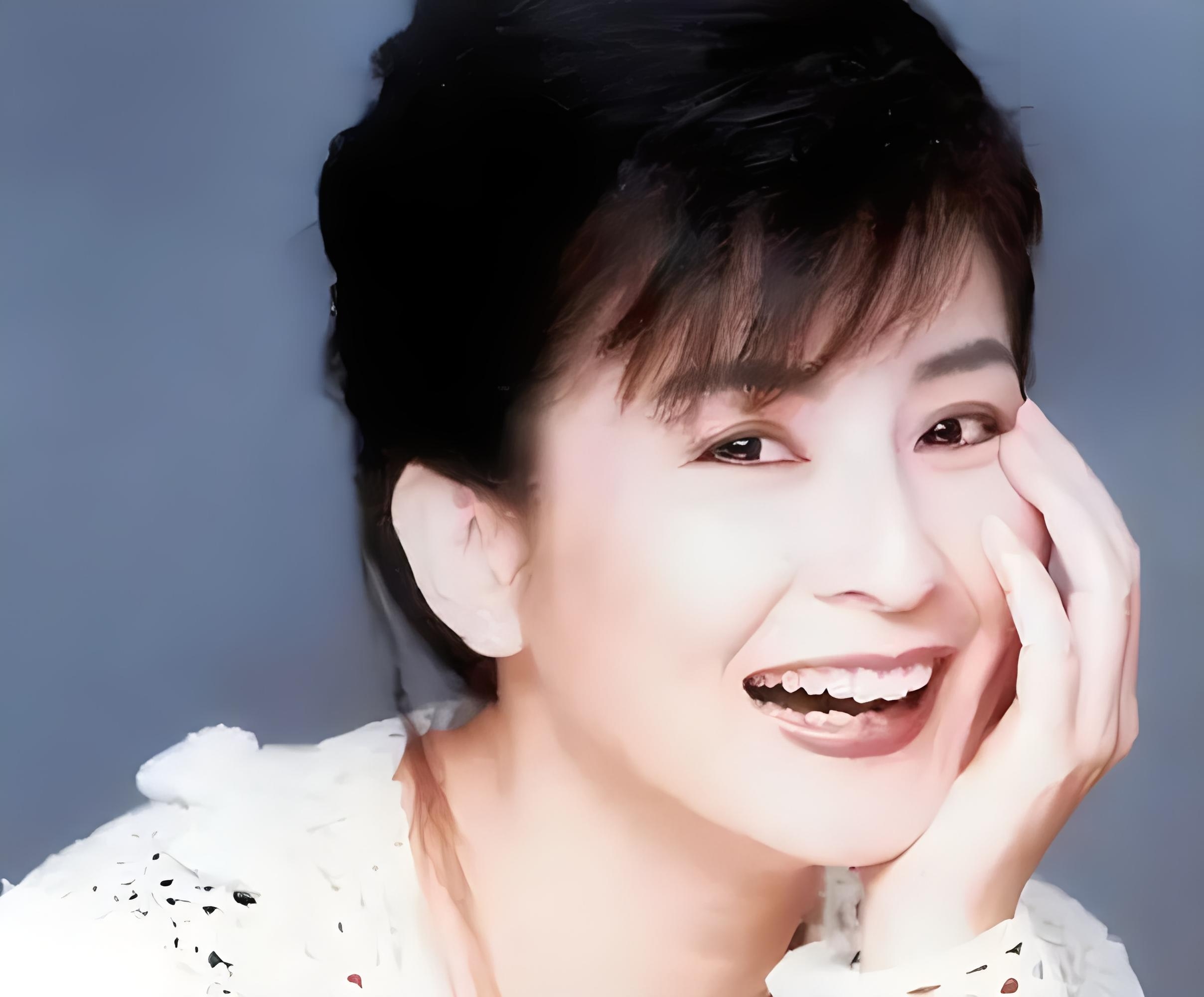 学唱《梦醒时分》这首歌,是1996年的5月,读初中