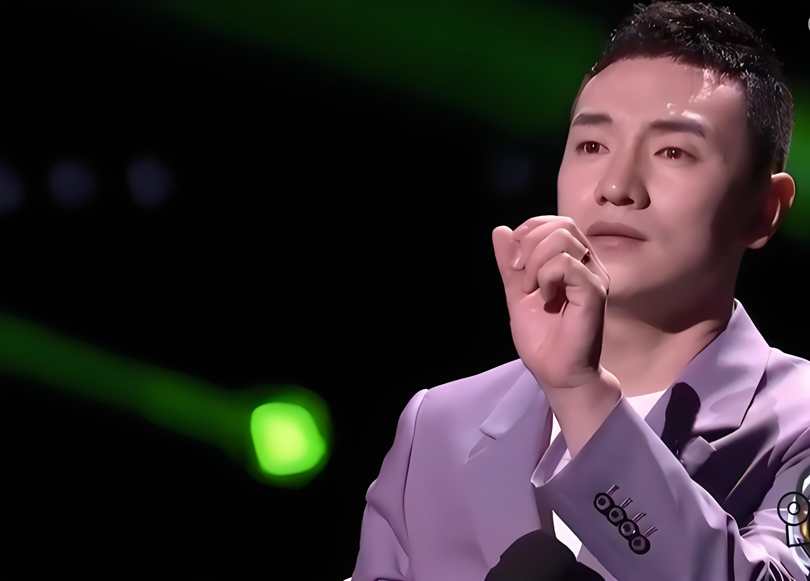 很多人都喜欢王琪演唱的歌曲《可可托海的牧羊人》,凭借这首歌曲,王琪