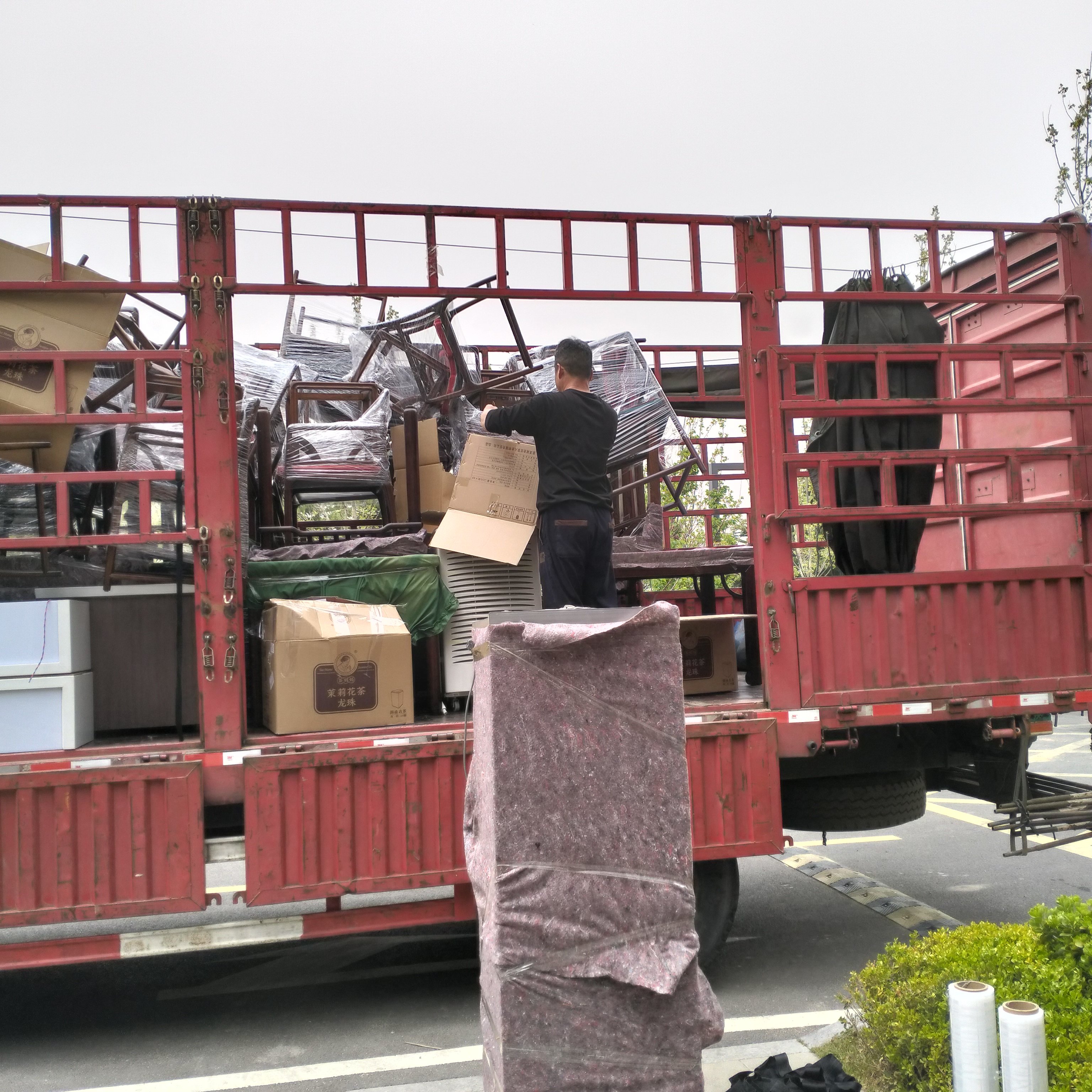 随手拍春天# 青岛搬家公司#搬家拉货#跨省搬家#全市联所就近派车单位