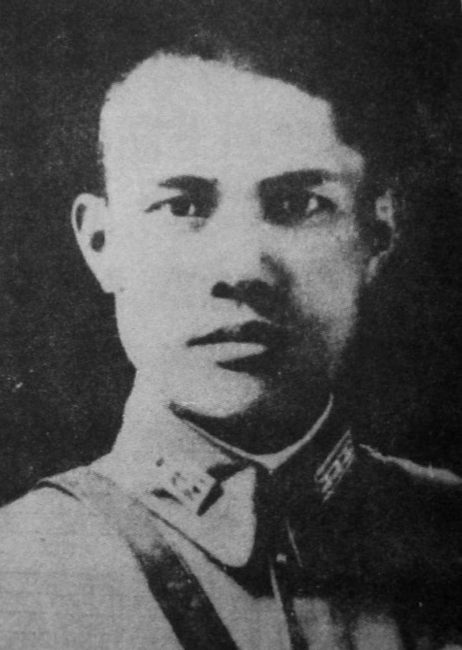 蔡炳炎,安徽合肥人.