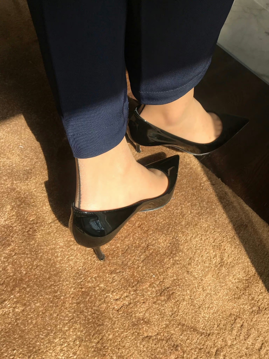 还可以给阿姨的高跟鞋打胶不?