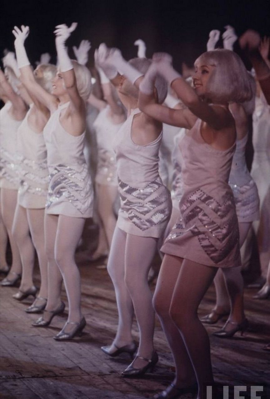 《生活》杂志拍摄的 苏联舞蹈女郎们,1960年代.