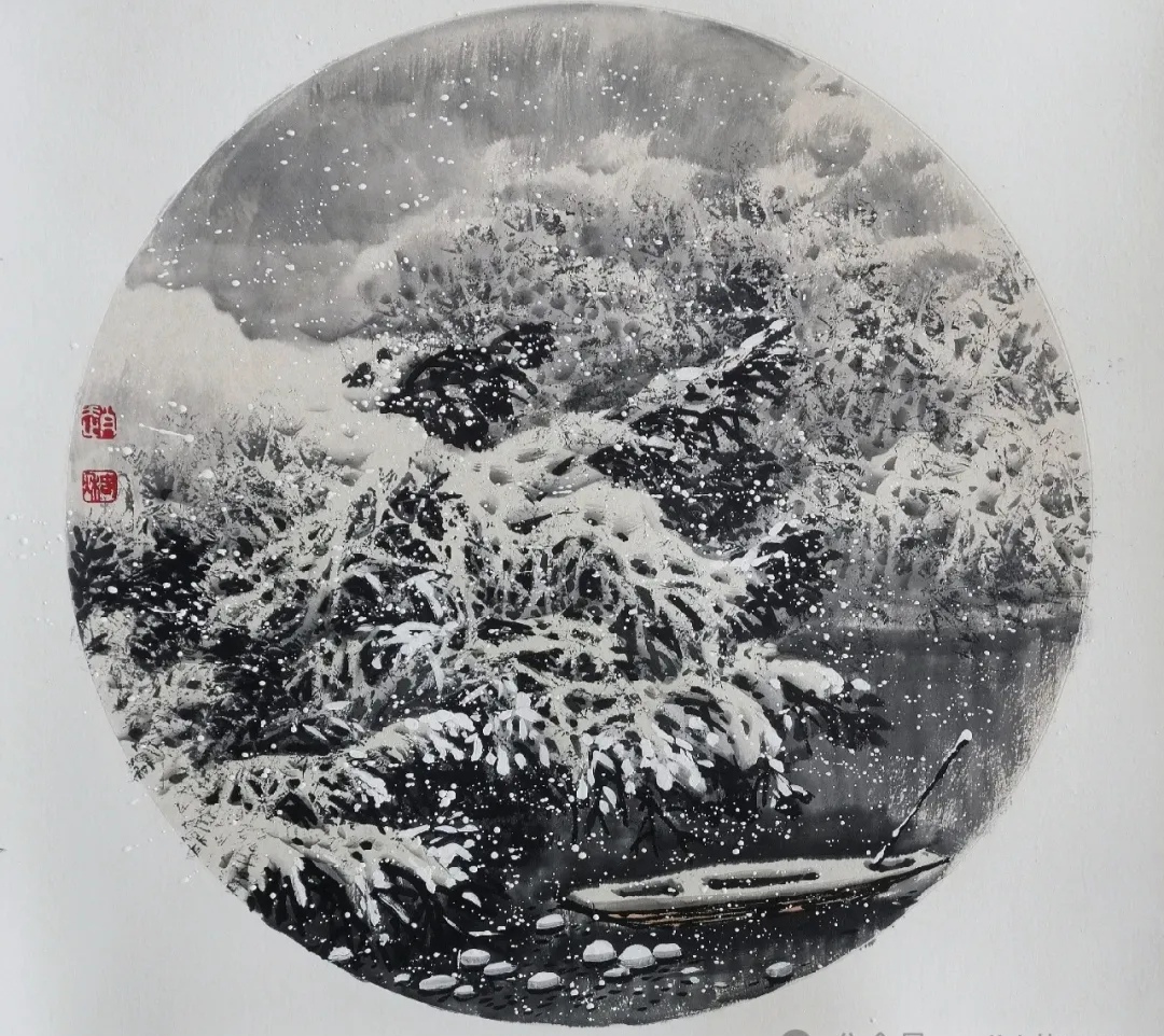 圆形雪景山水画小品图片