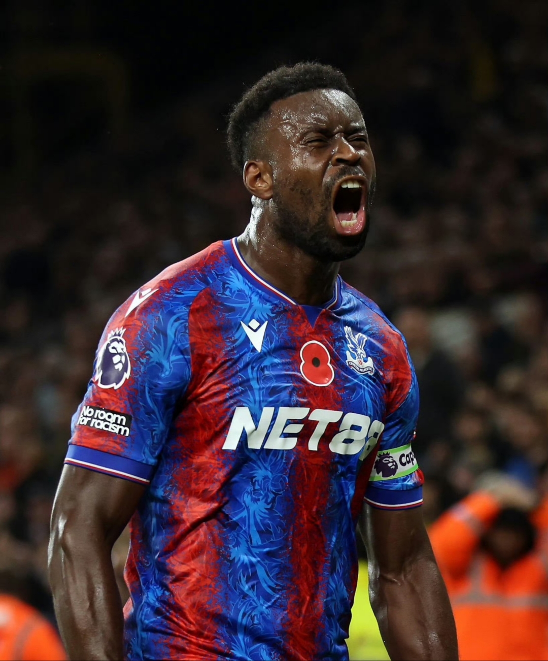 包含与皇马抢人！巴萨盯上英超25岁铁卫：身价5500万明年0元购的词条