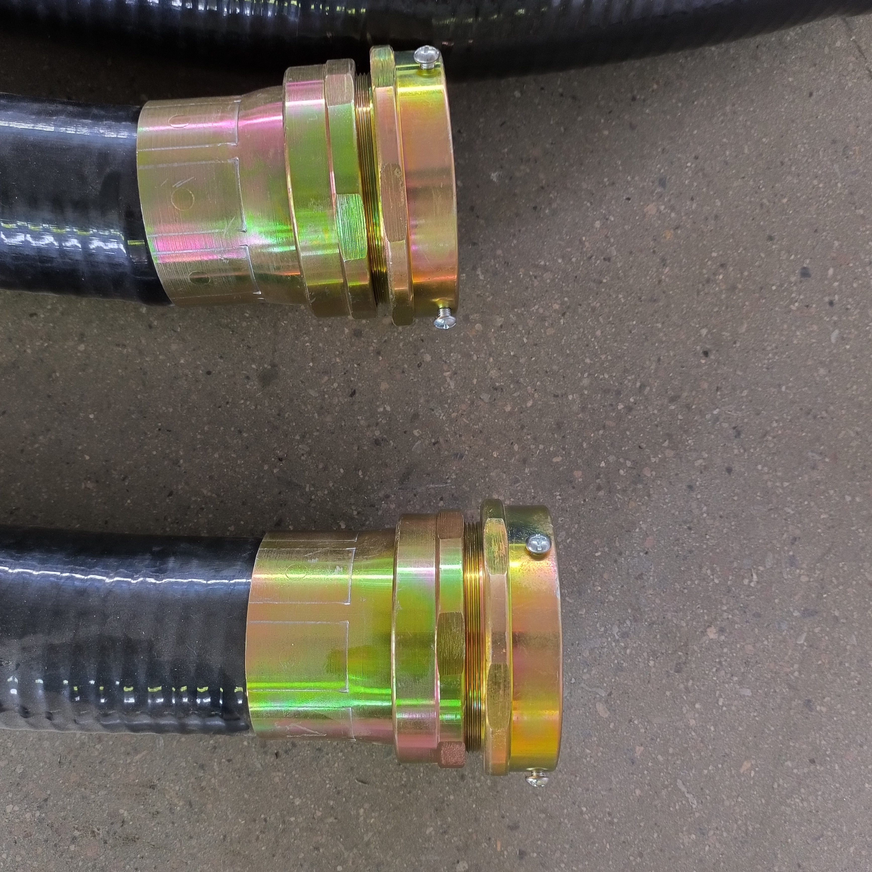 Hose fitting assembly