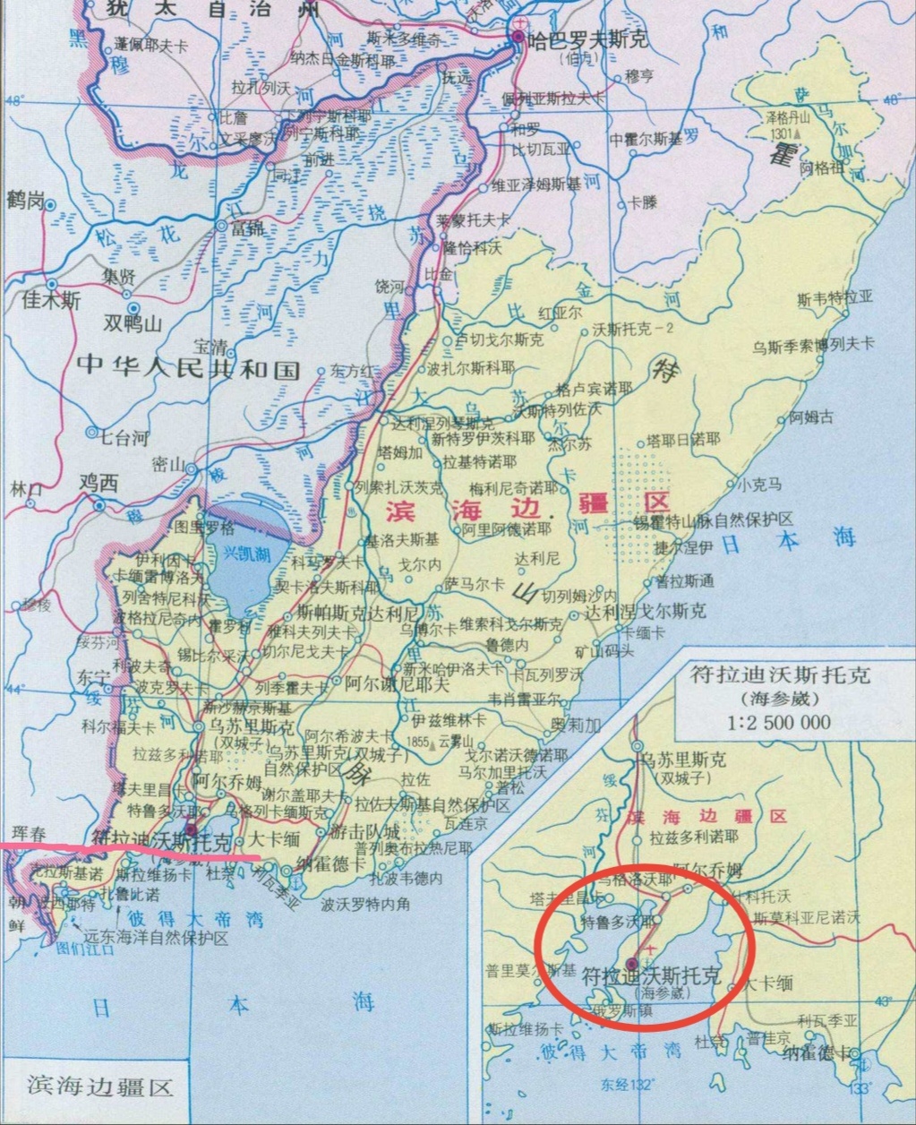 人口大约65万,面积332平方公里,位于西伯利亚大铁路的东部终点,北部为