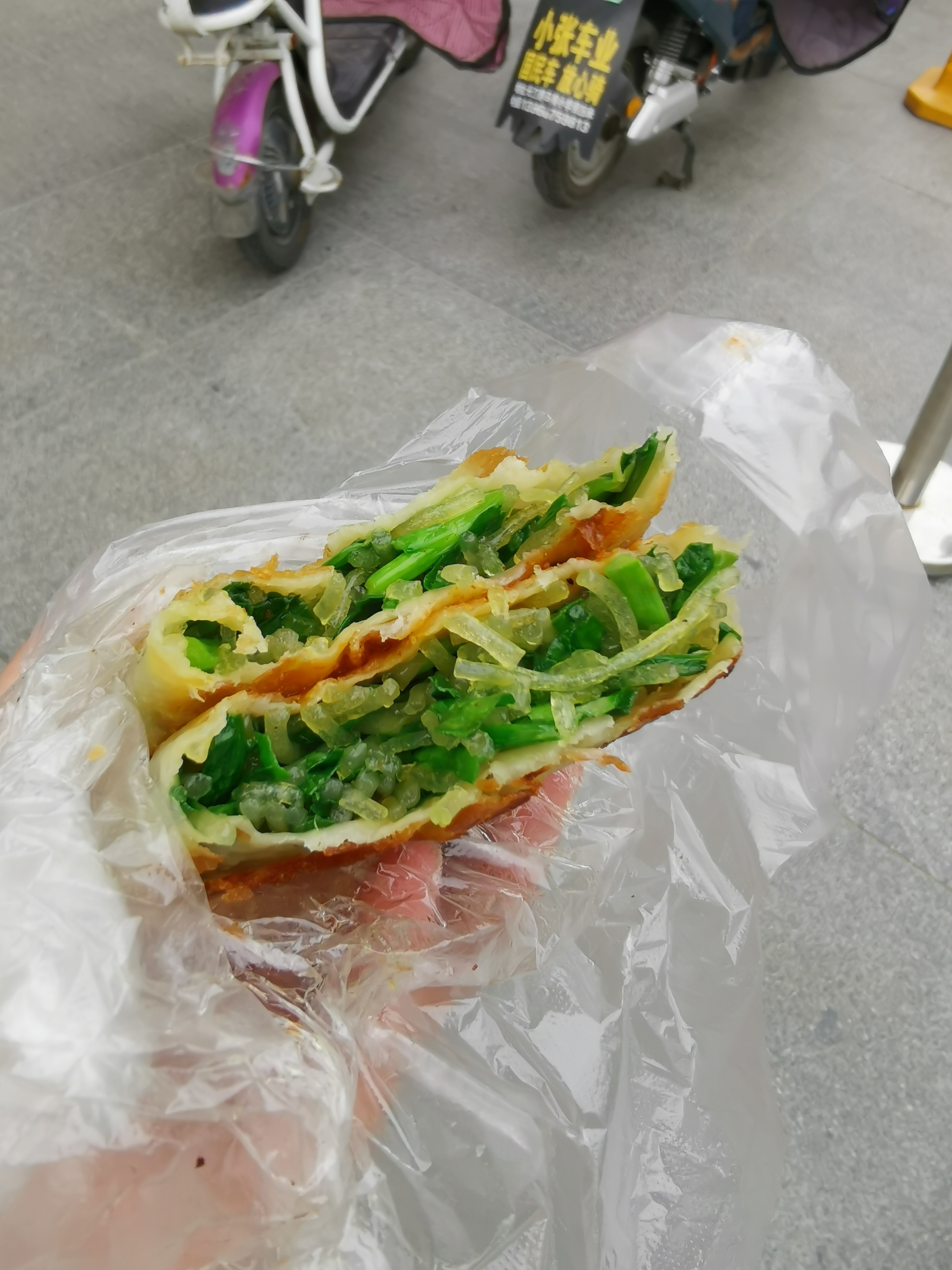 算是有感而发吧,刷到有人说霍千万不要塌房,不然要让人多难过,突然有