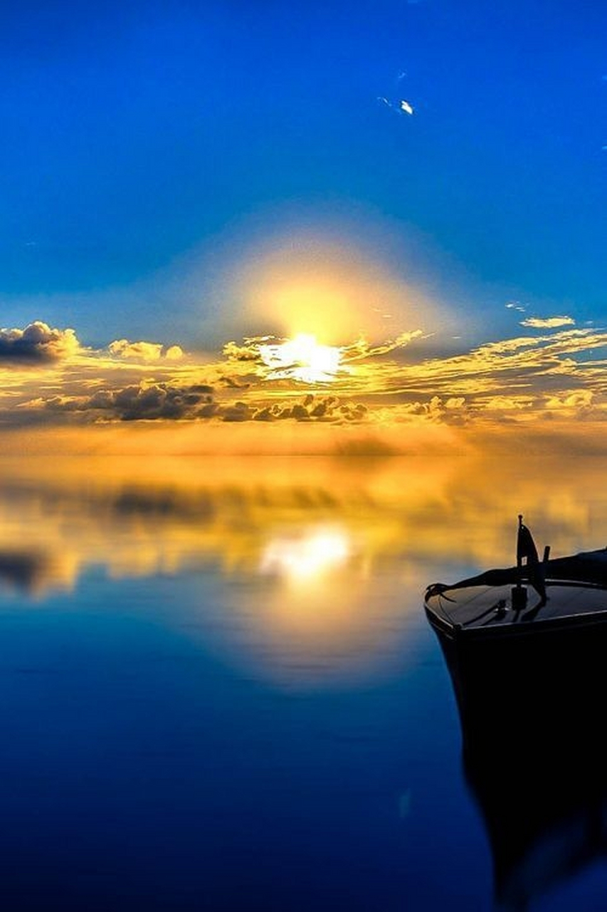 平静的心:                 平静的心就是,一个人内心很平静,不被外界