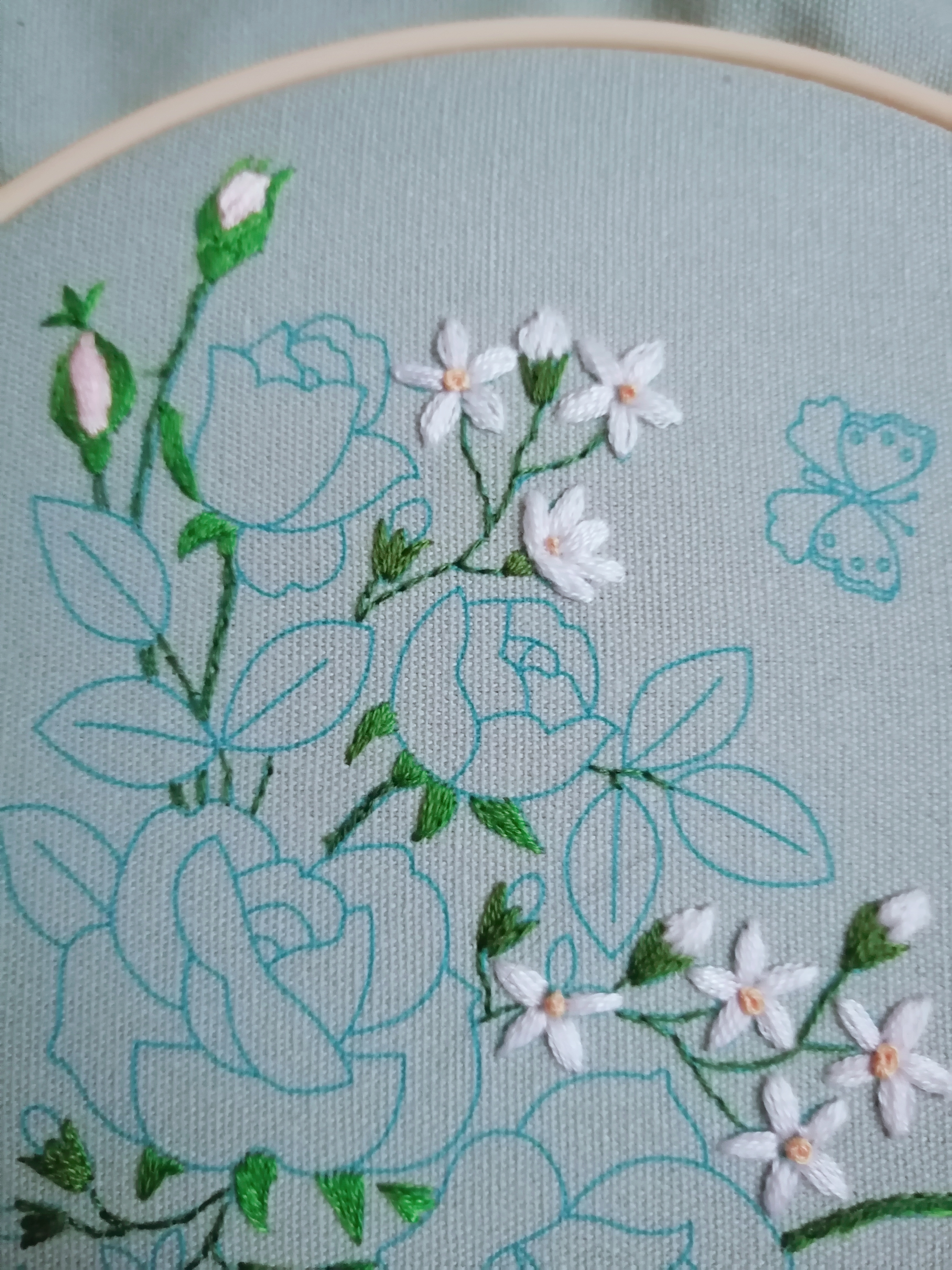 红玫瑰与白玫瑰 很多话陈奕迅的红玫瑰,白玫瑰这两首歌 #手工刺绣