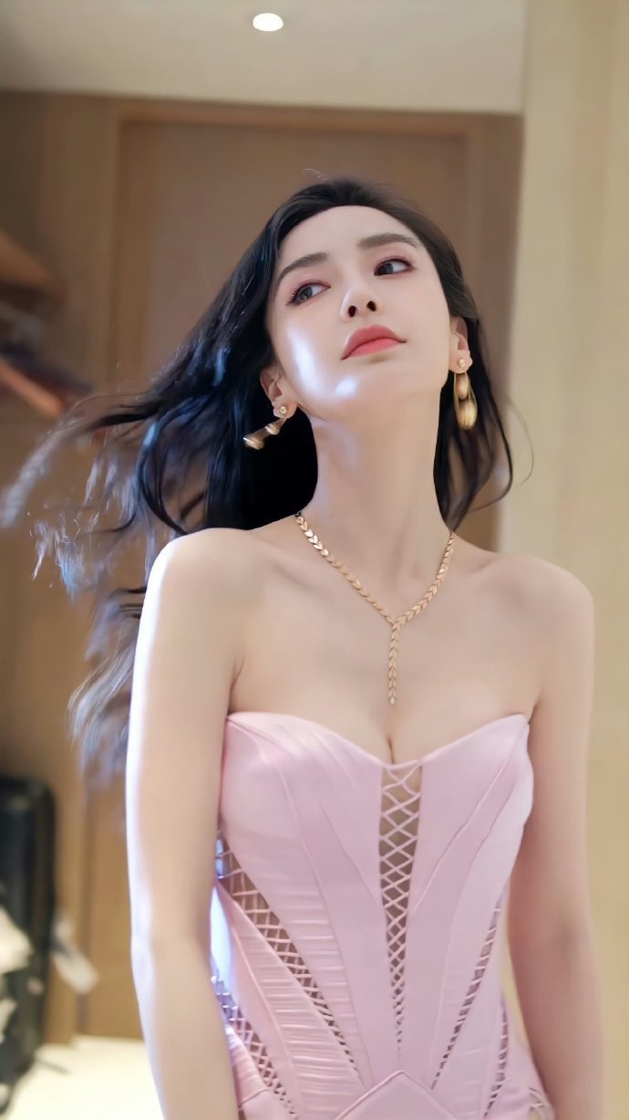 杨颖