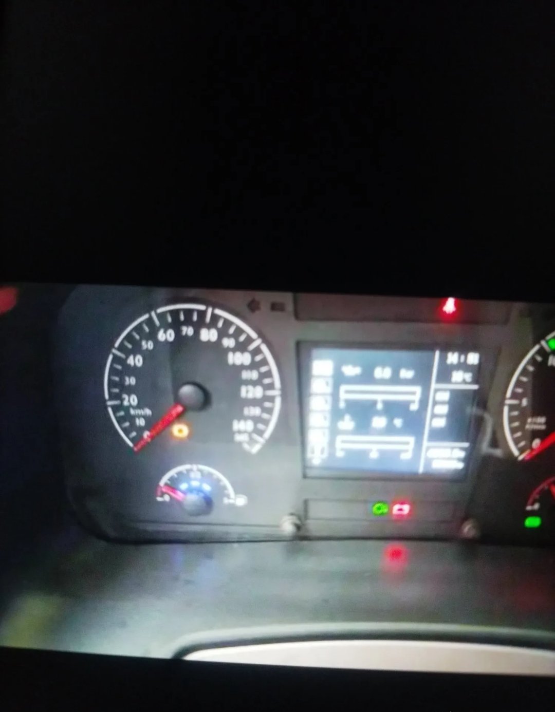 Ensamblaje del panel de instrumentos del lado del conductor - Vista de instalaci¨®n