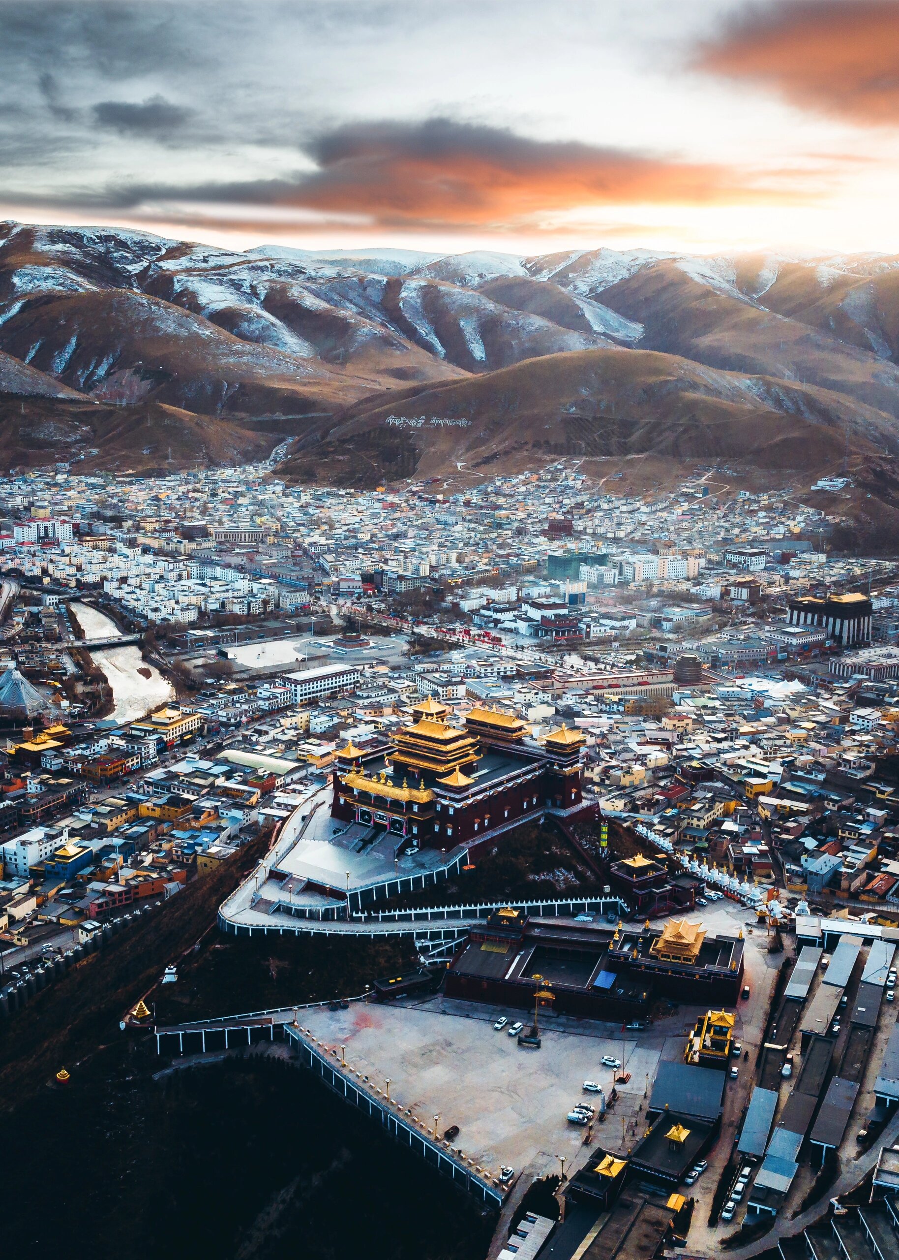 99这里是全国唯一一个门票全免的城市,"玉树"这个名字是藏文译音