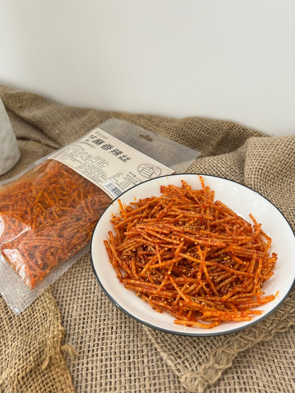 香辣条 浓香芝麻 美味辣条 是难以抵挡的好味道97#拾光悠味辣条