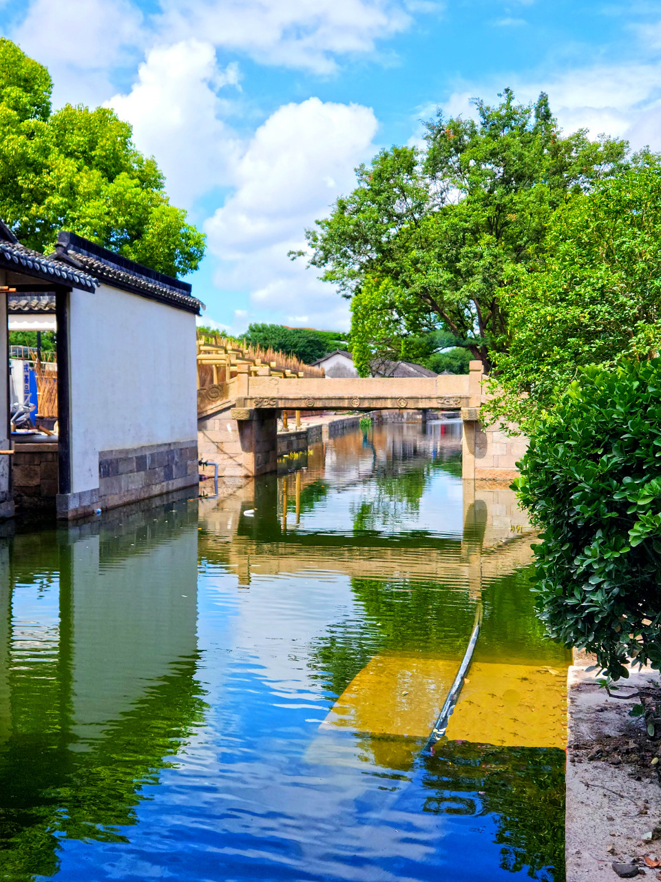 【浙江平湖市中心有条南河头历史文化街区】可以这么说,在中国,每个