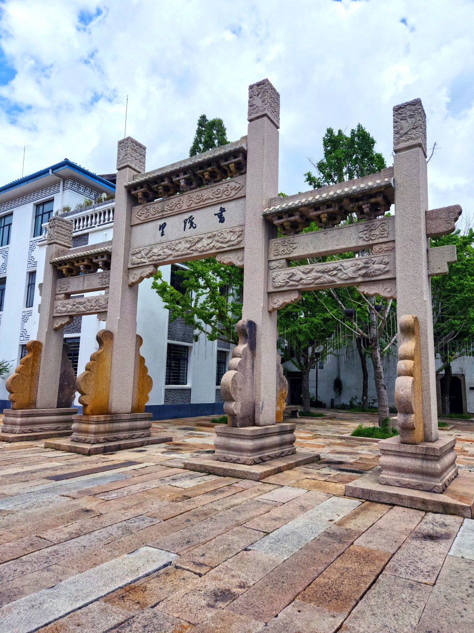 【浙江平湖市中心有条南河头历史文化街区】可以这么说,在中国,每个