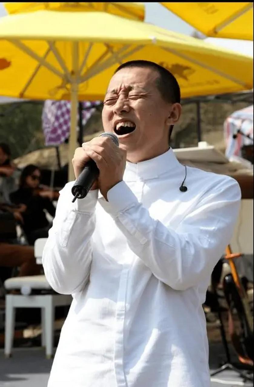 今天听了陕北歌手贺国丰的歌曲,太惊艳了!