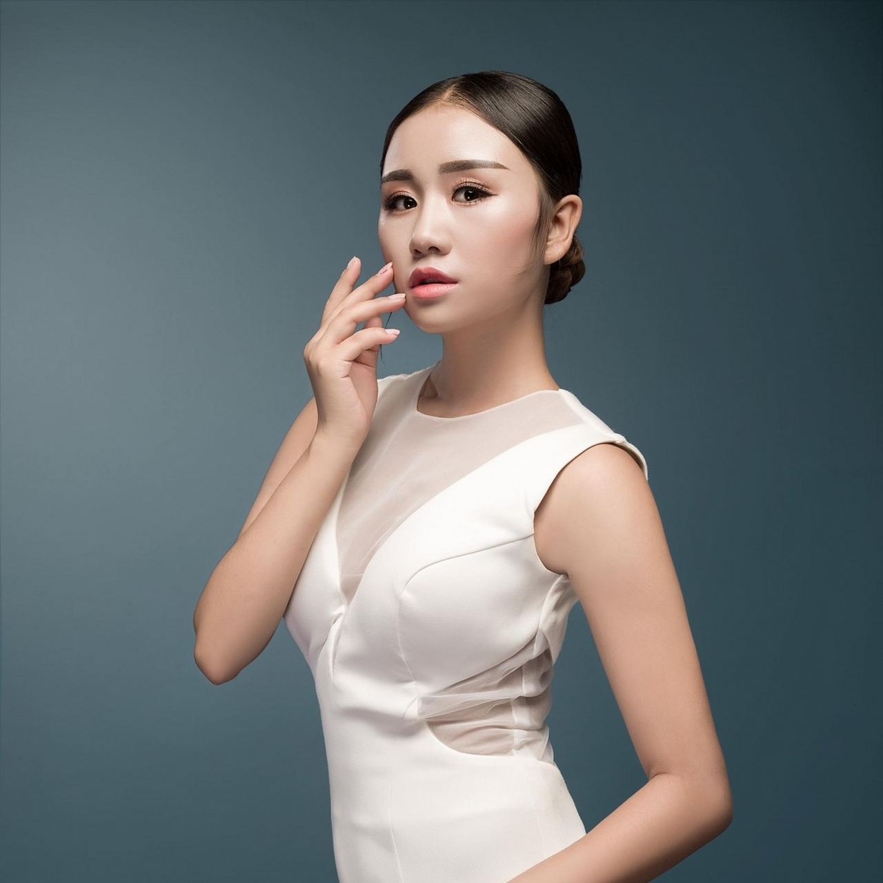 今天听了陕西歌手静静的歌曲,感觉非常棒!