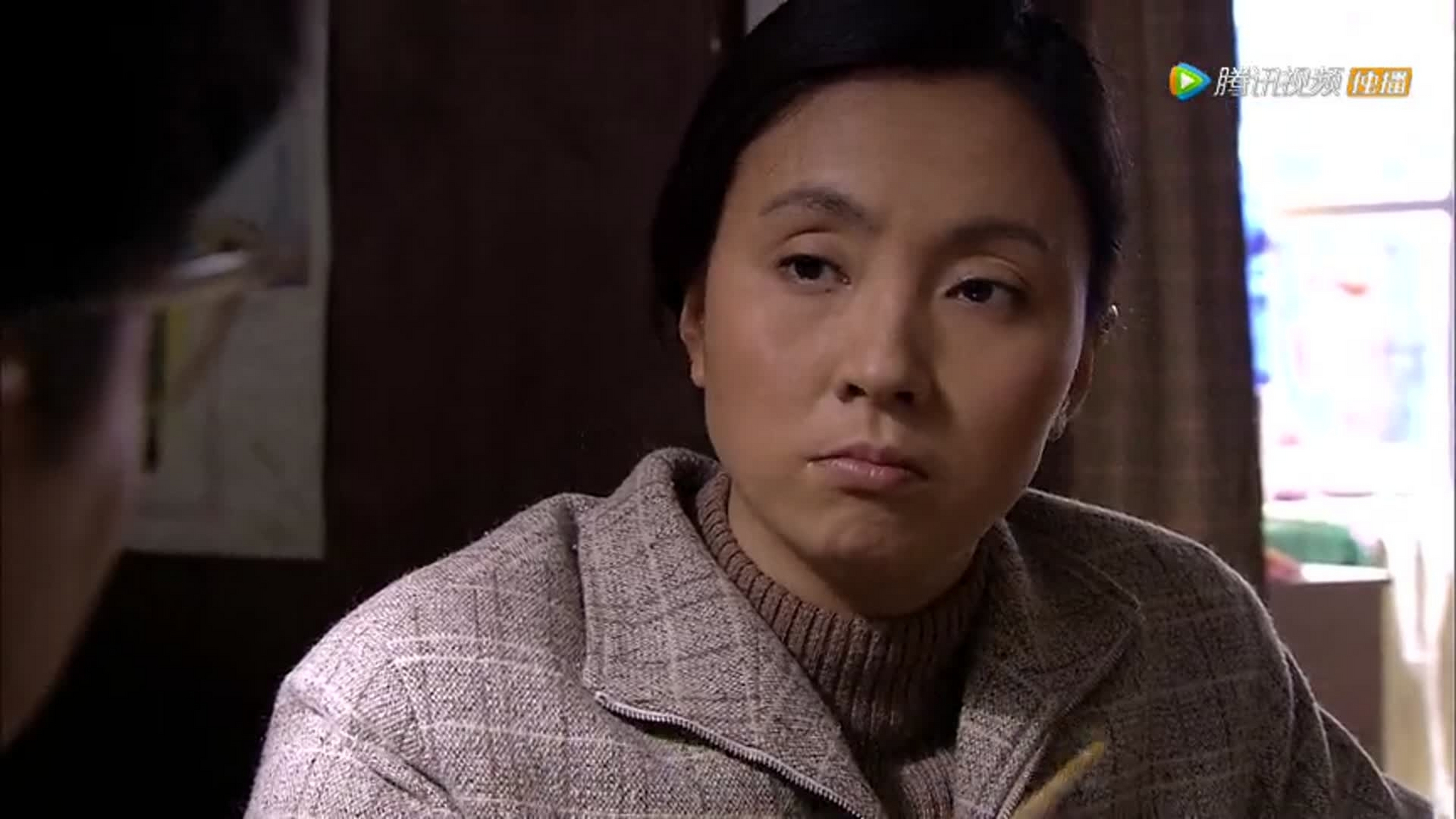 郑晓龙执导,陶虹,王雷,何政军主演的励志电视剧《春草》.