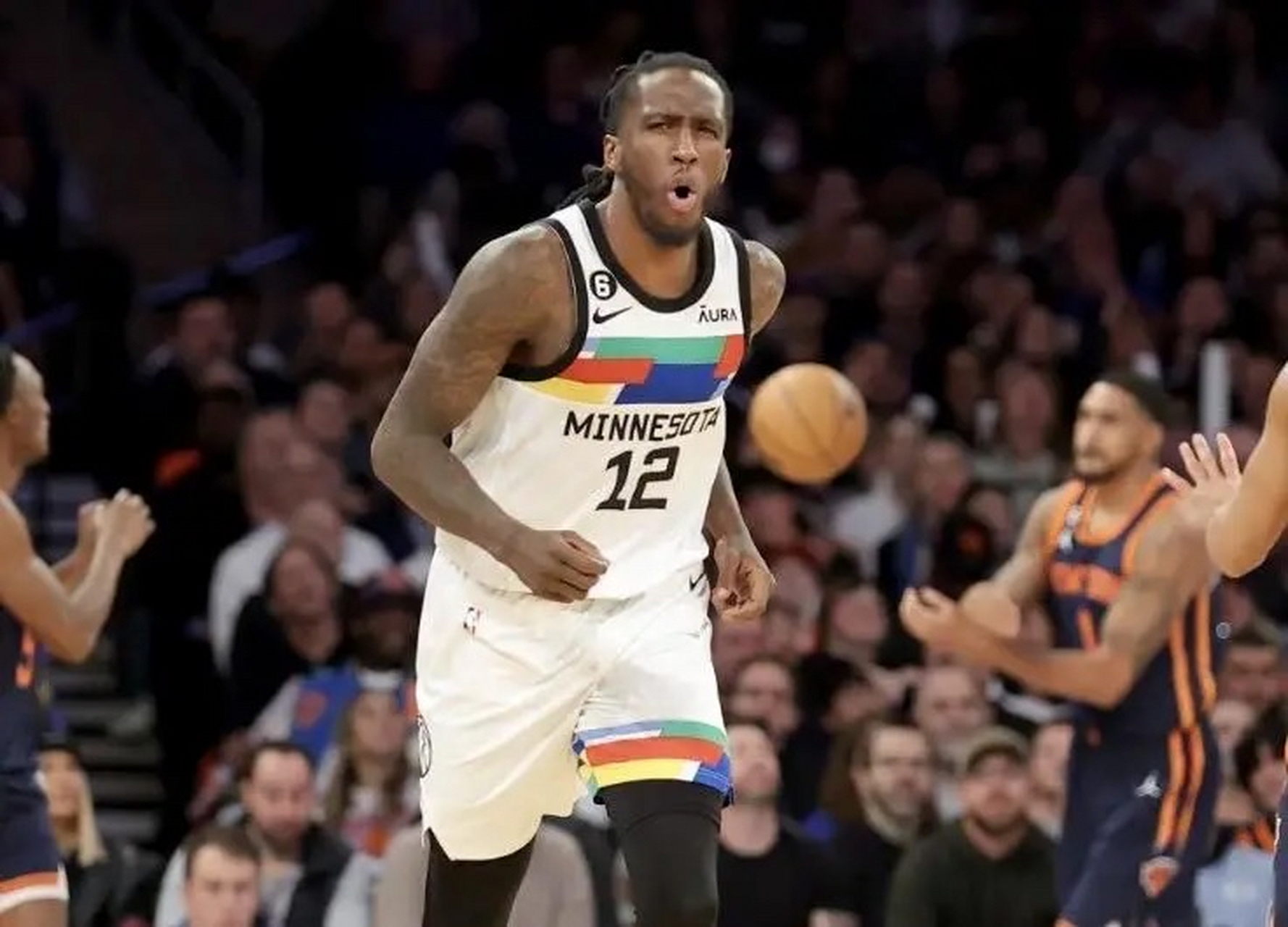 托里恩-普林斯与湖人达成一份1年签约协议 自由球员托里恩-普林斯与