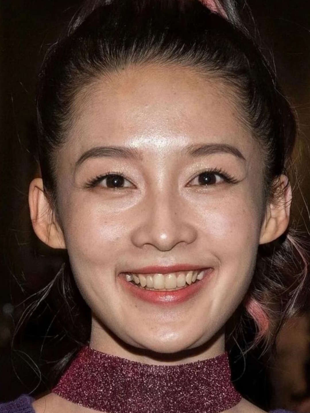 李沁高清怼脸拍,颜值还是挺抗打的