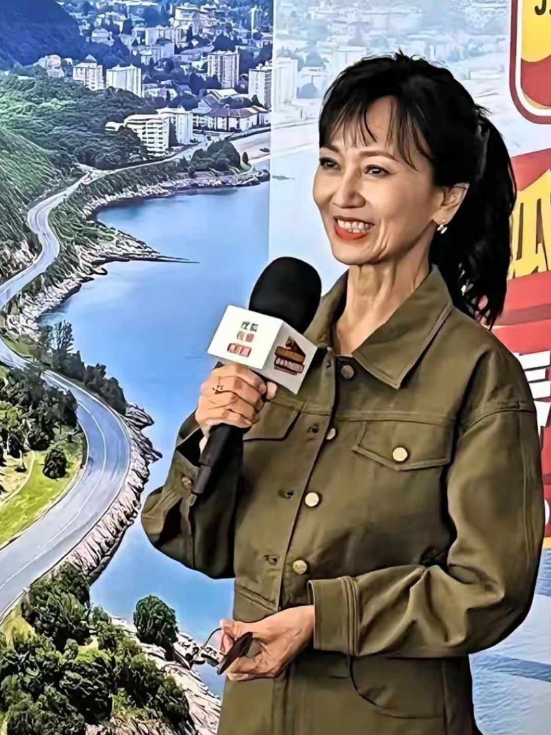 无美颜无滤镜的赵雅芝