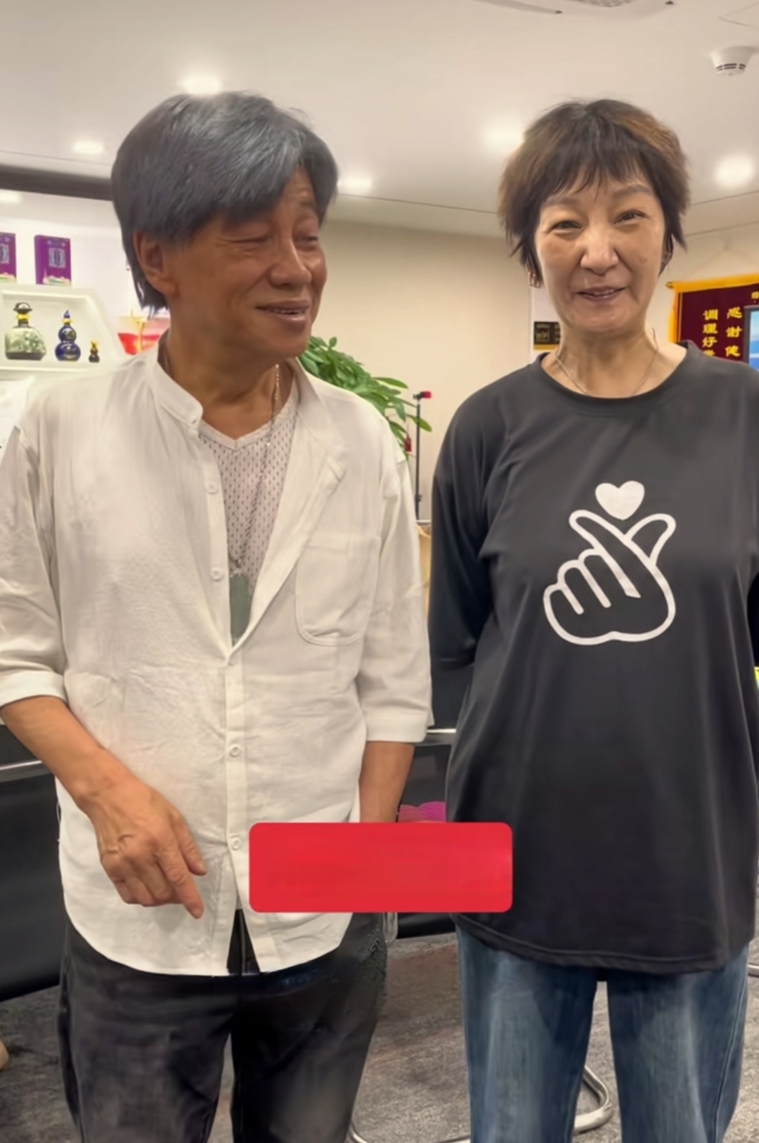 曾经不可一世的李莫愁也难抵岁月.雪梨才59岁就像个老太太了.