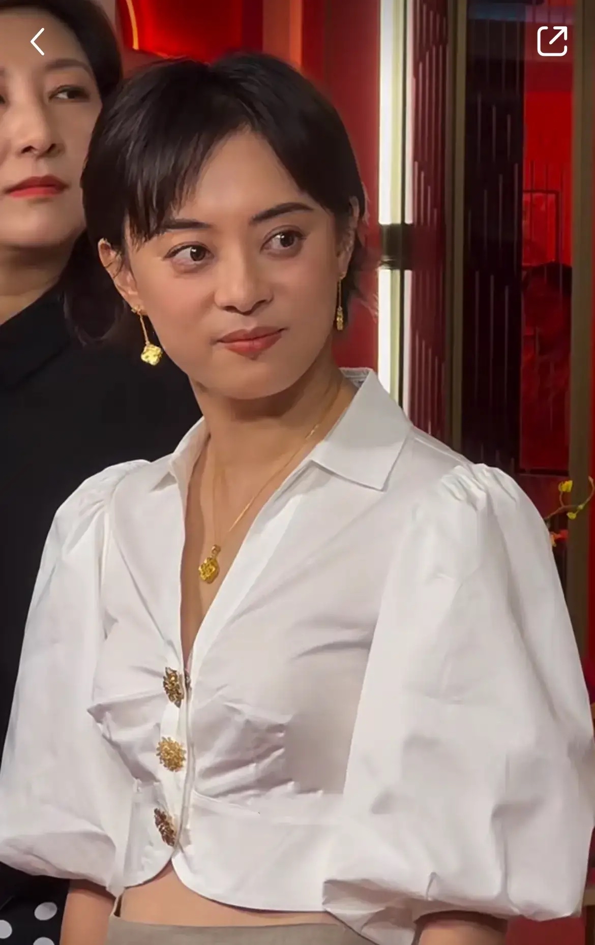 她出演的玉观音已经成为一代经典.