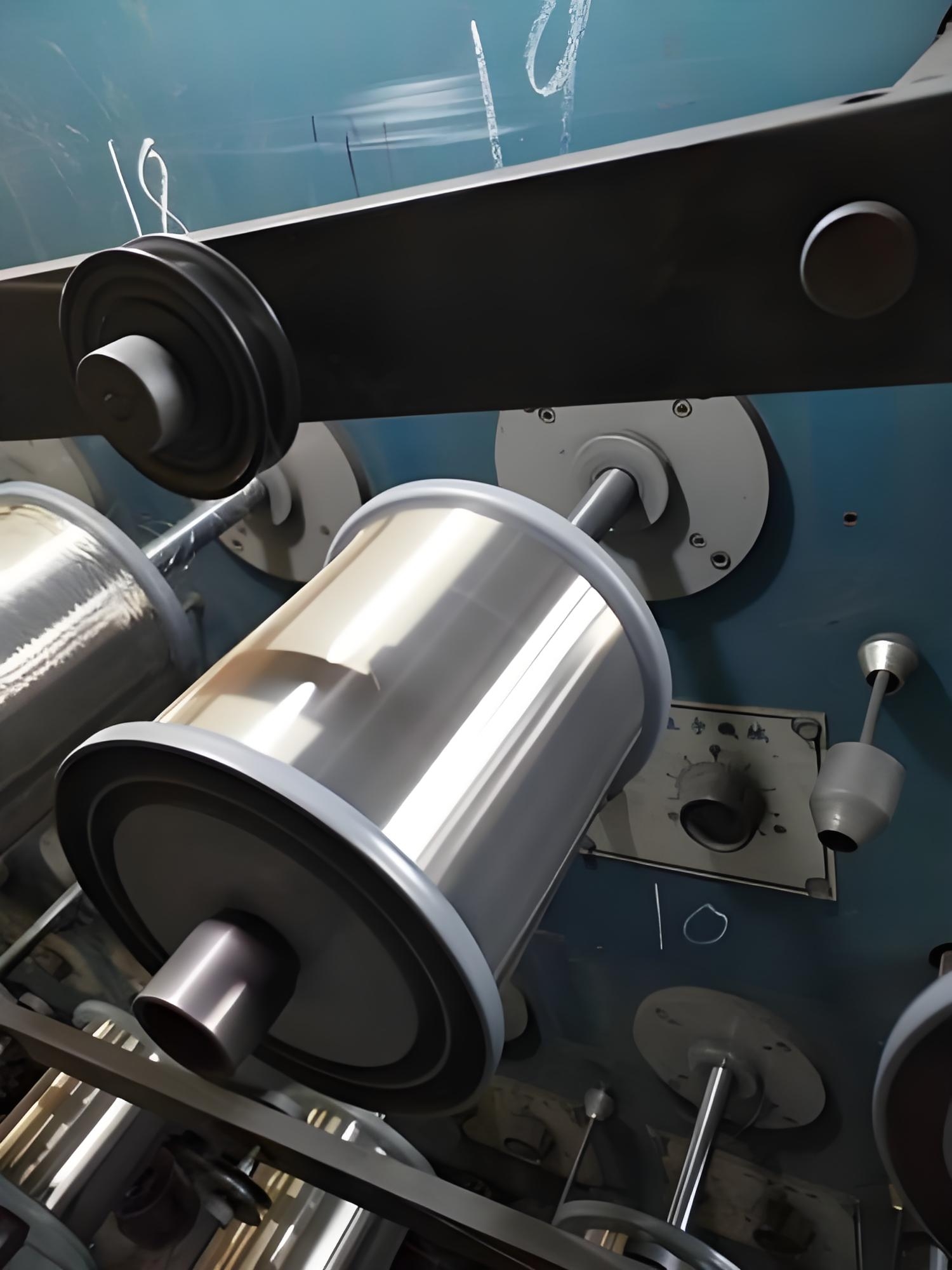 铝拉油不耐拉伸时产生的高温,粘度降低,是什么原因?