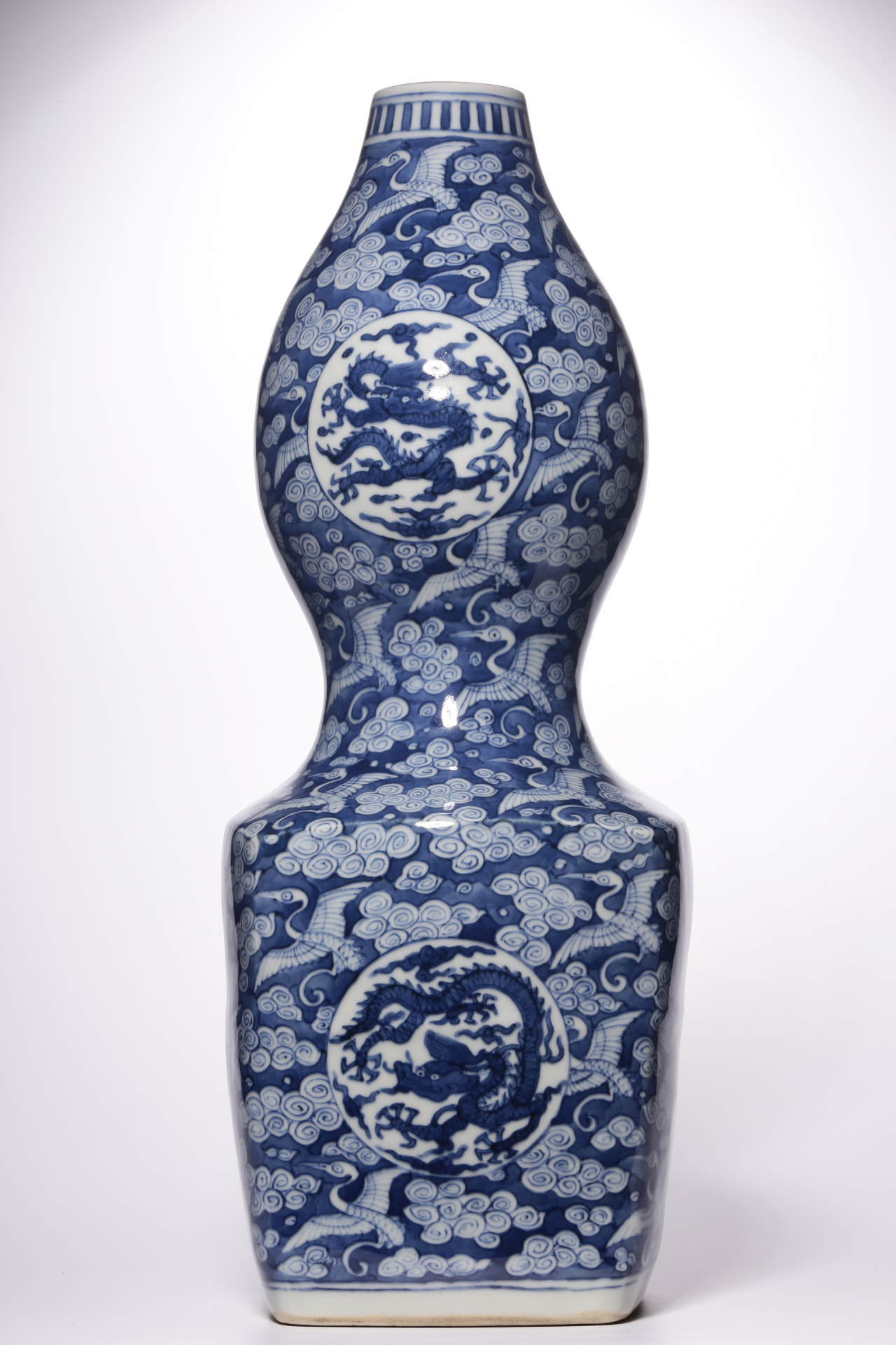 上热门97  明隆庆‖青花开窗龙凤呈祥天圆地方葫芦瓶 #君庭文化馆