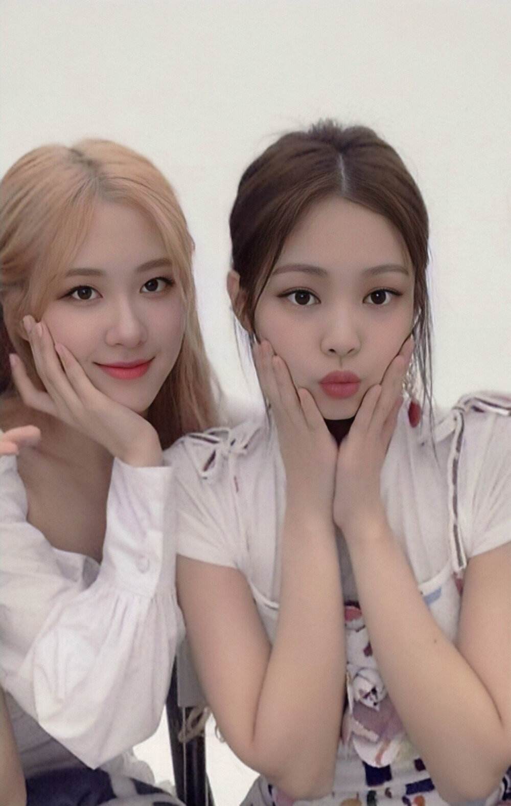 啊啊啊,家人们谁懂啊,好磕这对肉妮cp