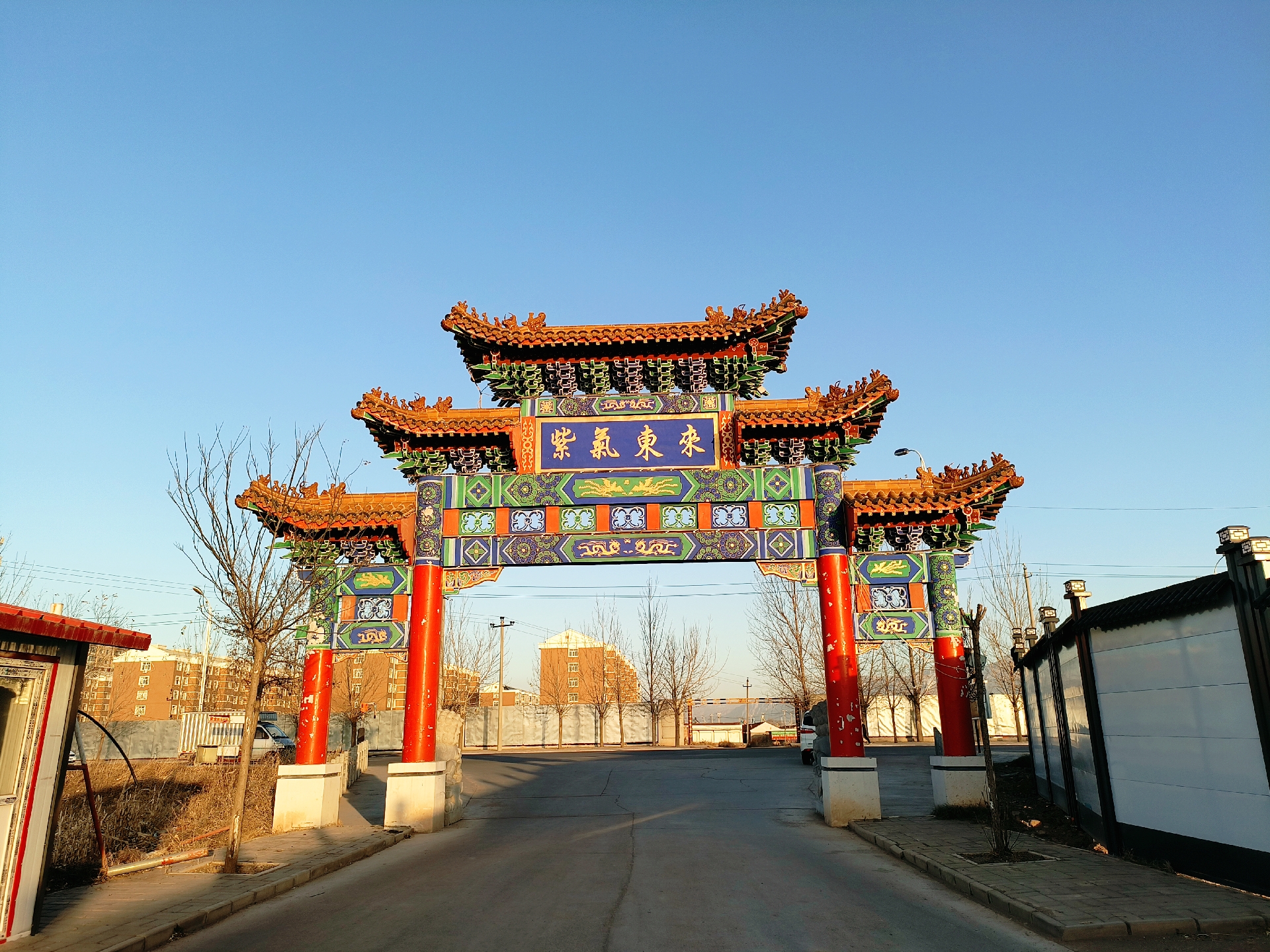 走进蔚县这座古老的门楼,仿佛穿越了时空,来到了一个尘封的岁月.