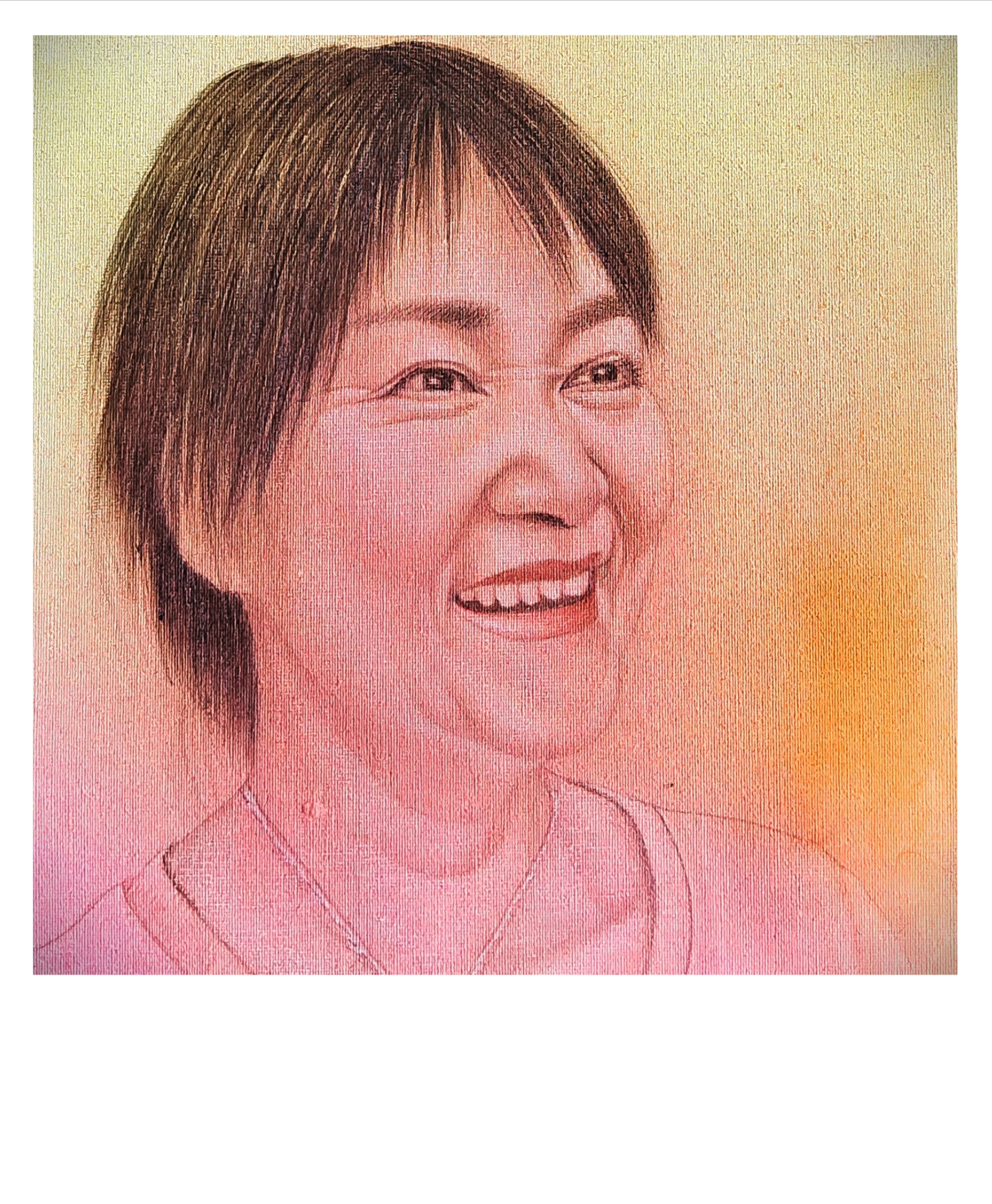 凝视这上扬的嘴角,心间瞬间洒满阳光,阴霾一扫而空