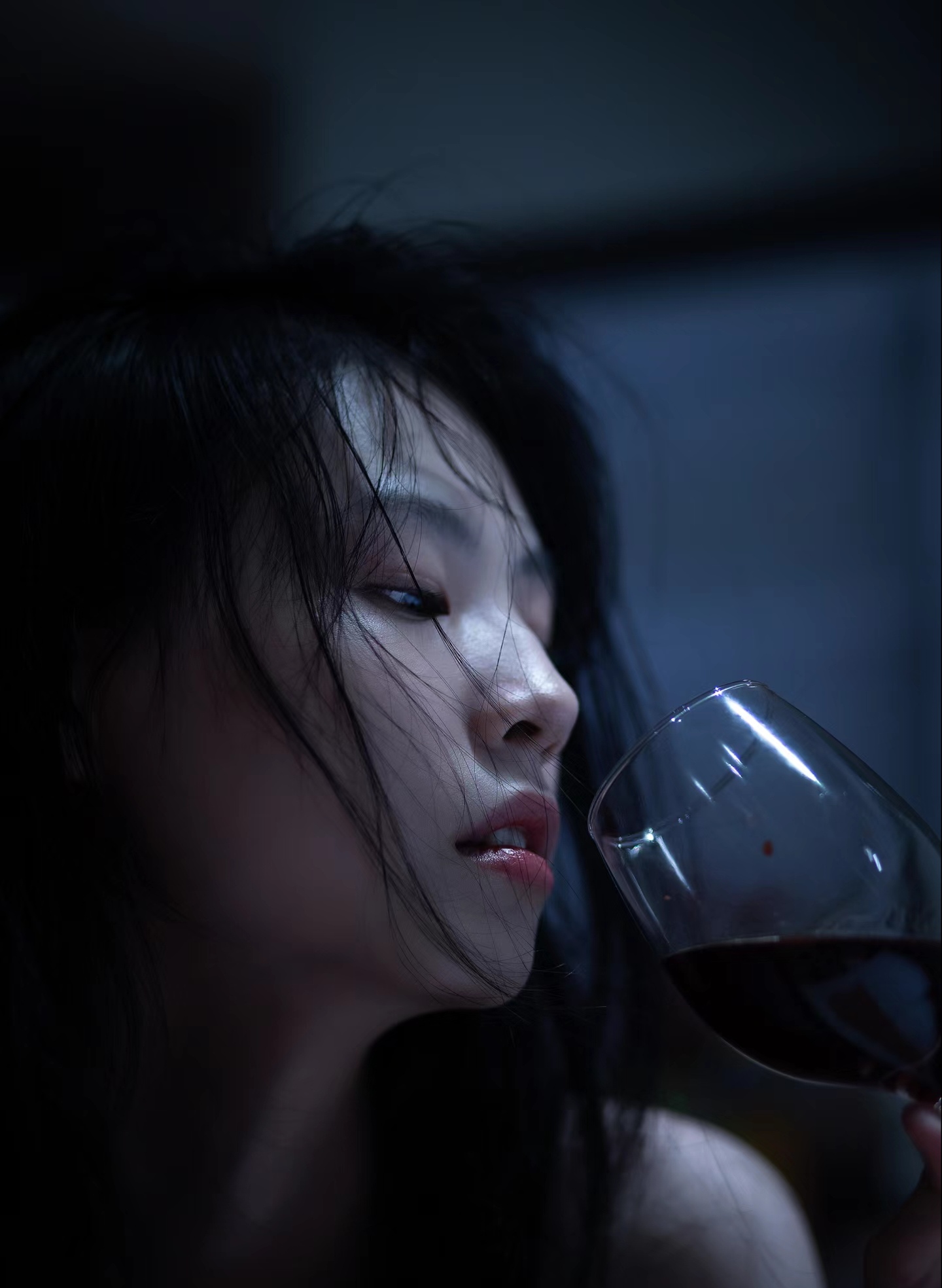 灯半昏时,月半明时?