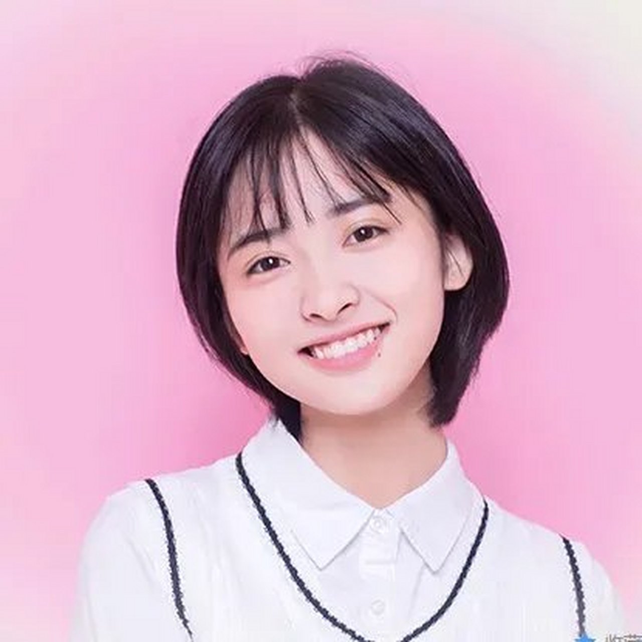 王星越这位人气新星,其突然走红让许多人猜测,这是否是沈月借助他的