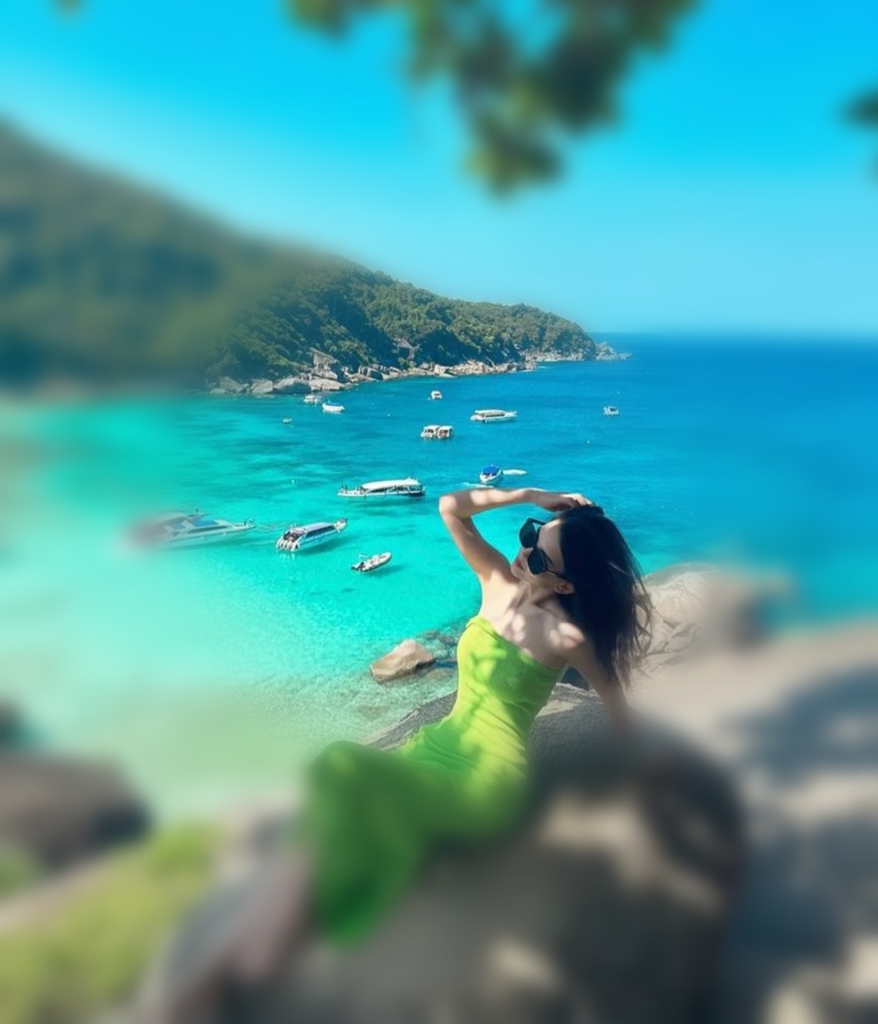 遭遇地铁抢座,只是微笑面对,因为离70还差十多天呢?