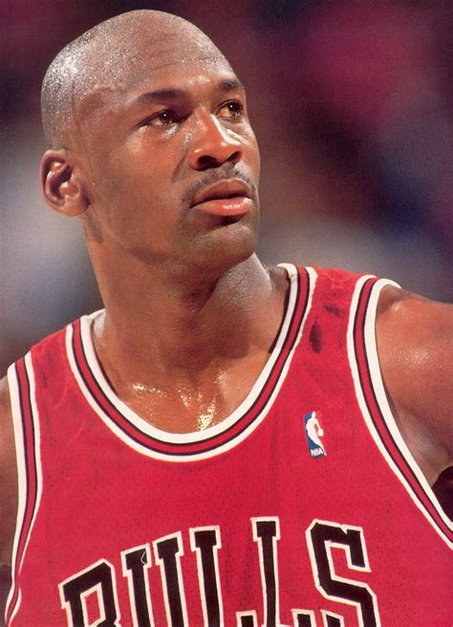 迈克尔·乔丹(michael jordan)是公认的史上最伟大的篮球运动员之一.