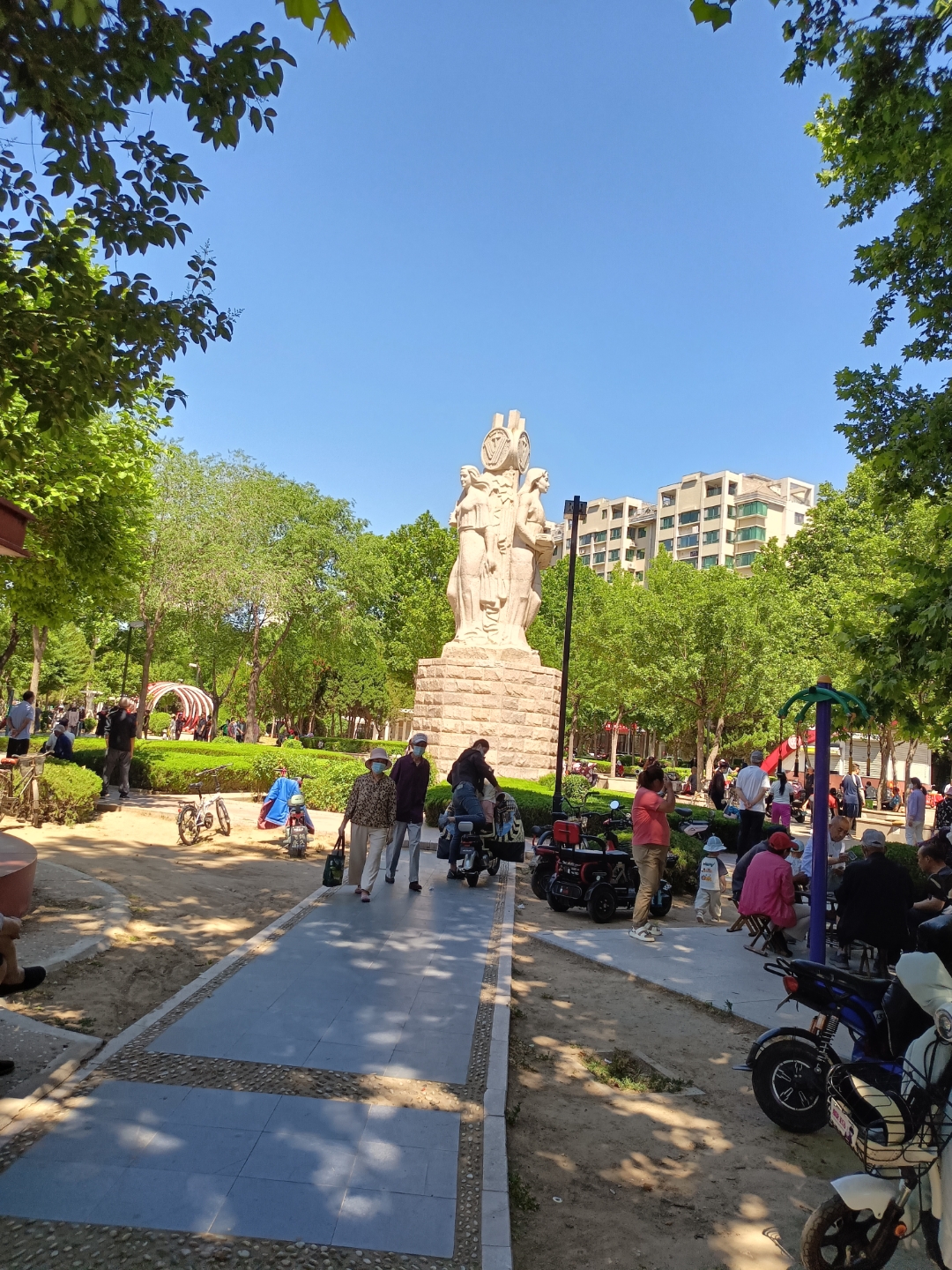 曾无数次想抛下一切走走,来场不设目的地的旅行