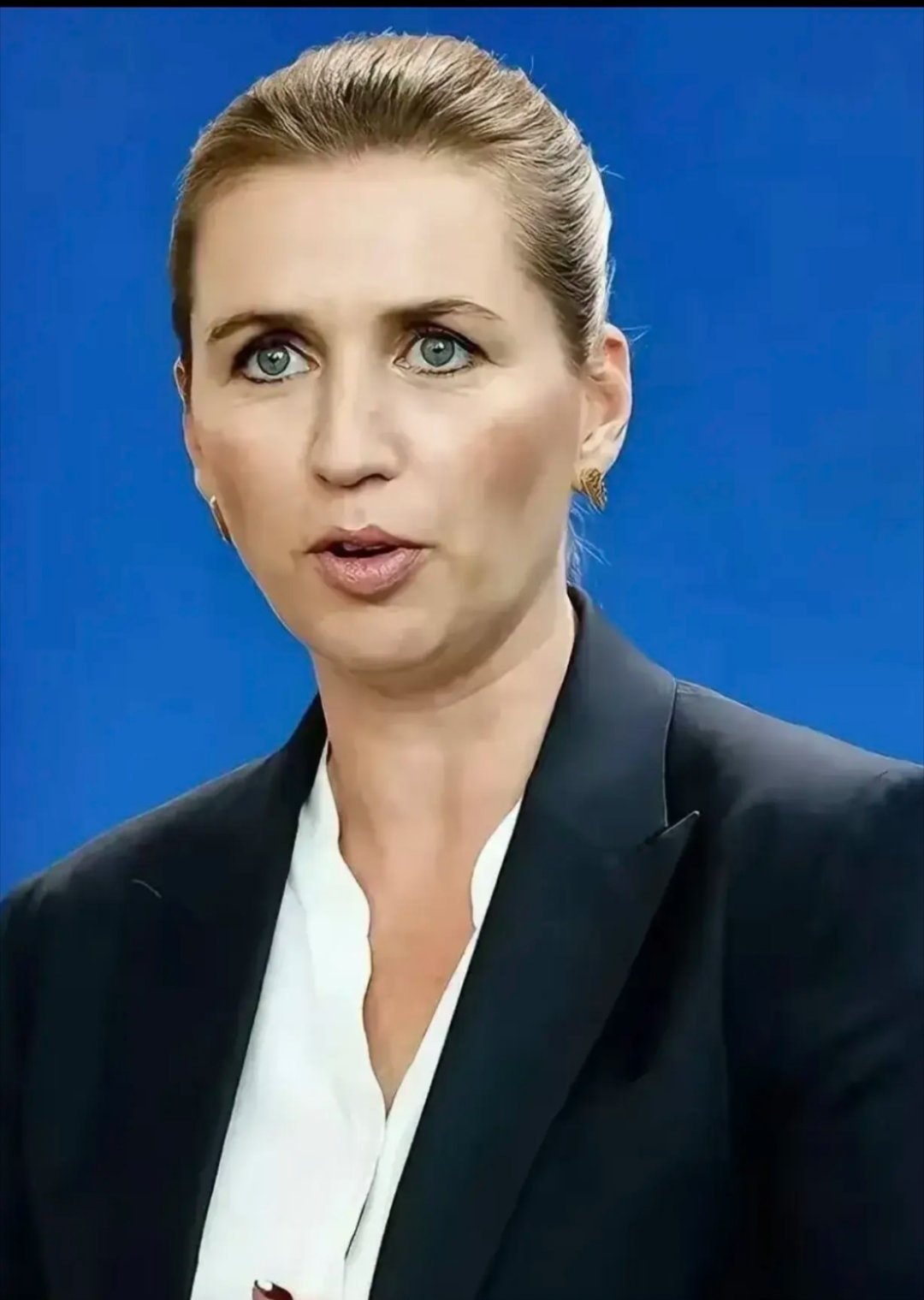 逢中俄必反的丹麦首相这回鄢儿巴了