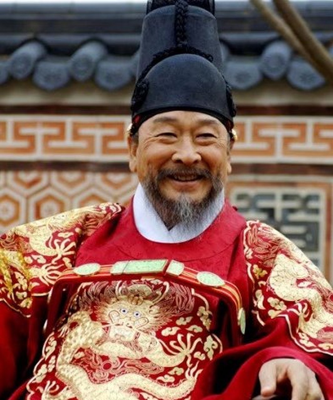 朝鲜英祖李昑 1724-1776年    英祖在位五十二年,享寿八十二岁,是朝鲜