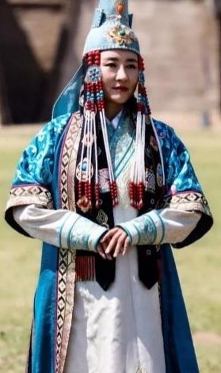 阳翟公主,北魏明元帝拓拔嗣之女,生母不详,嫁后秦皇帝姚兴之子,明元帝