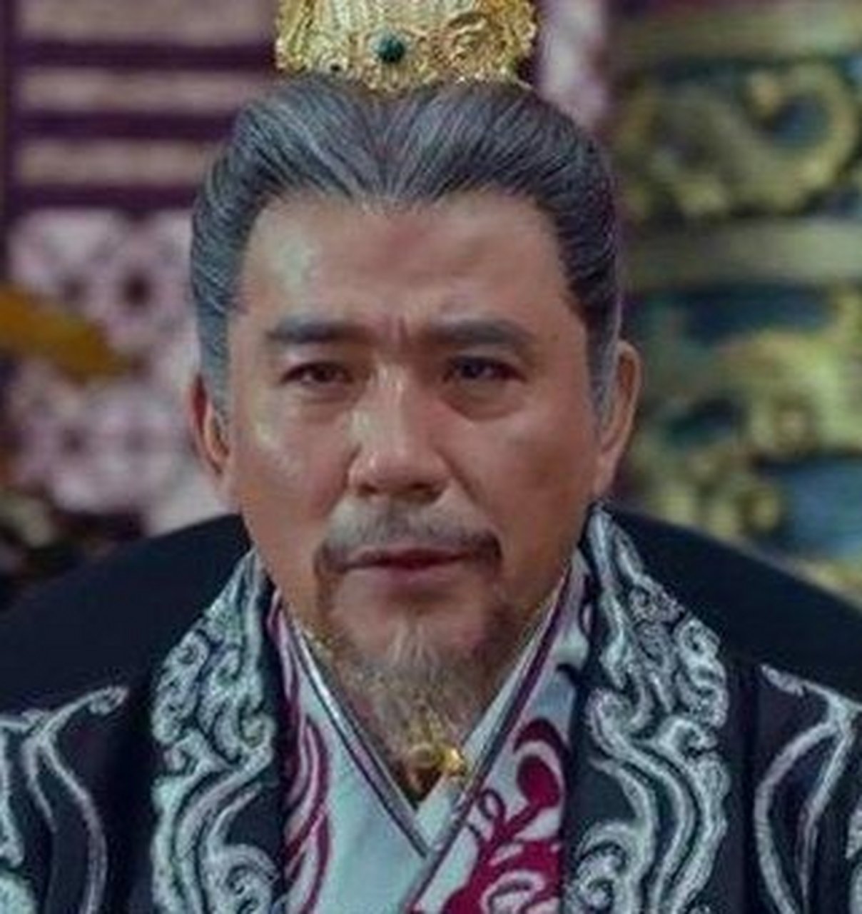 褚裒(chǔ póu,303年—350年1月1日),字季野.