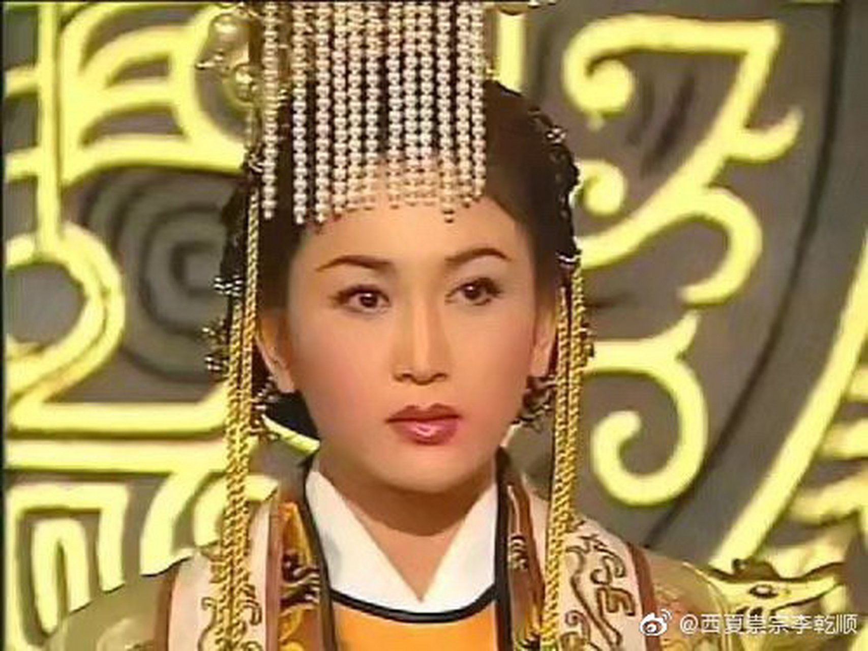 昭简文穆皇后梁氏(1059—1099年),西夏皇后,出身于汉人大族,凉州人,是