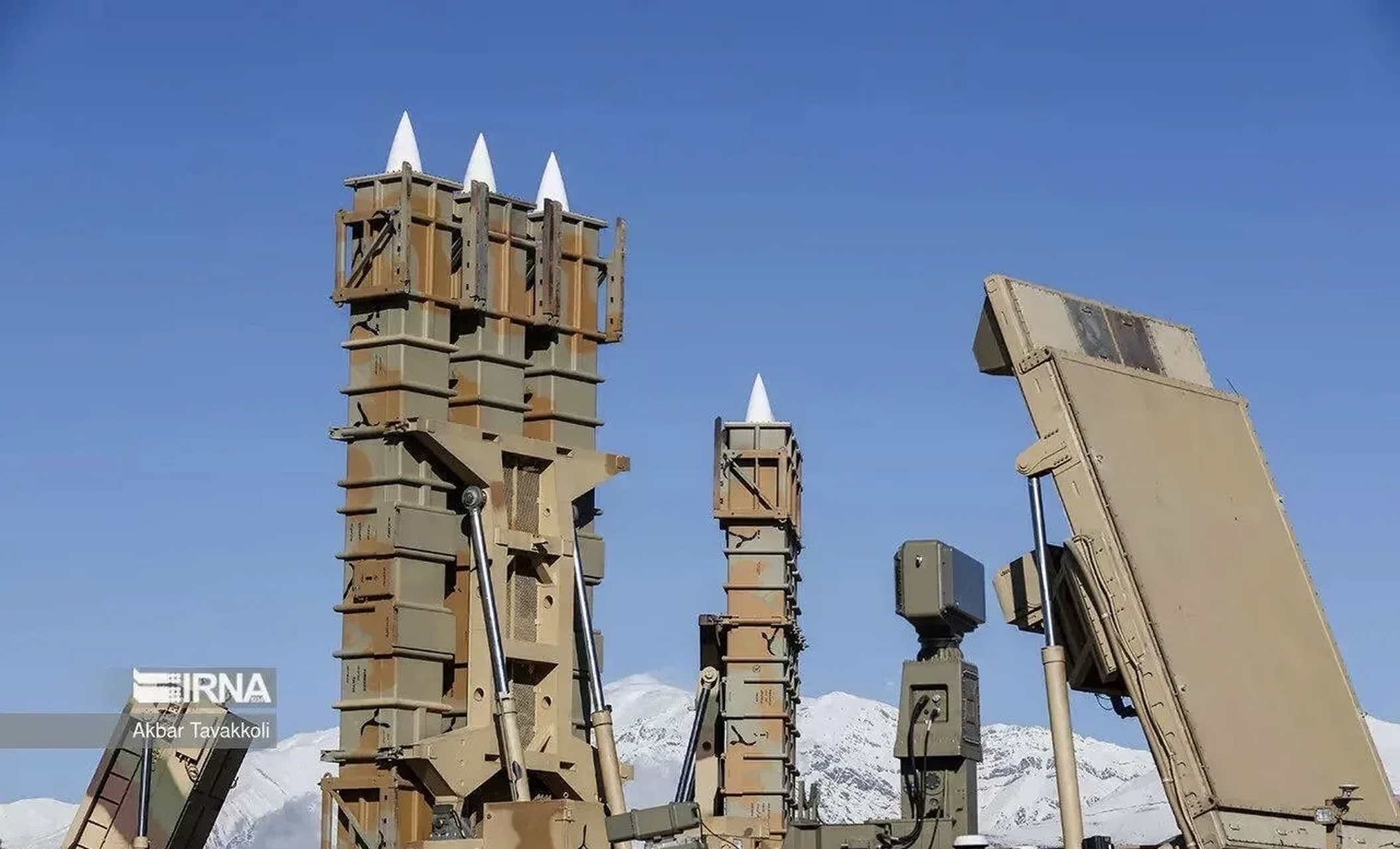 最近,伊朗国防部发布最新防空系统"阿尔曼"和"阿扎拉赫什",让军迷们
