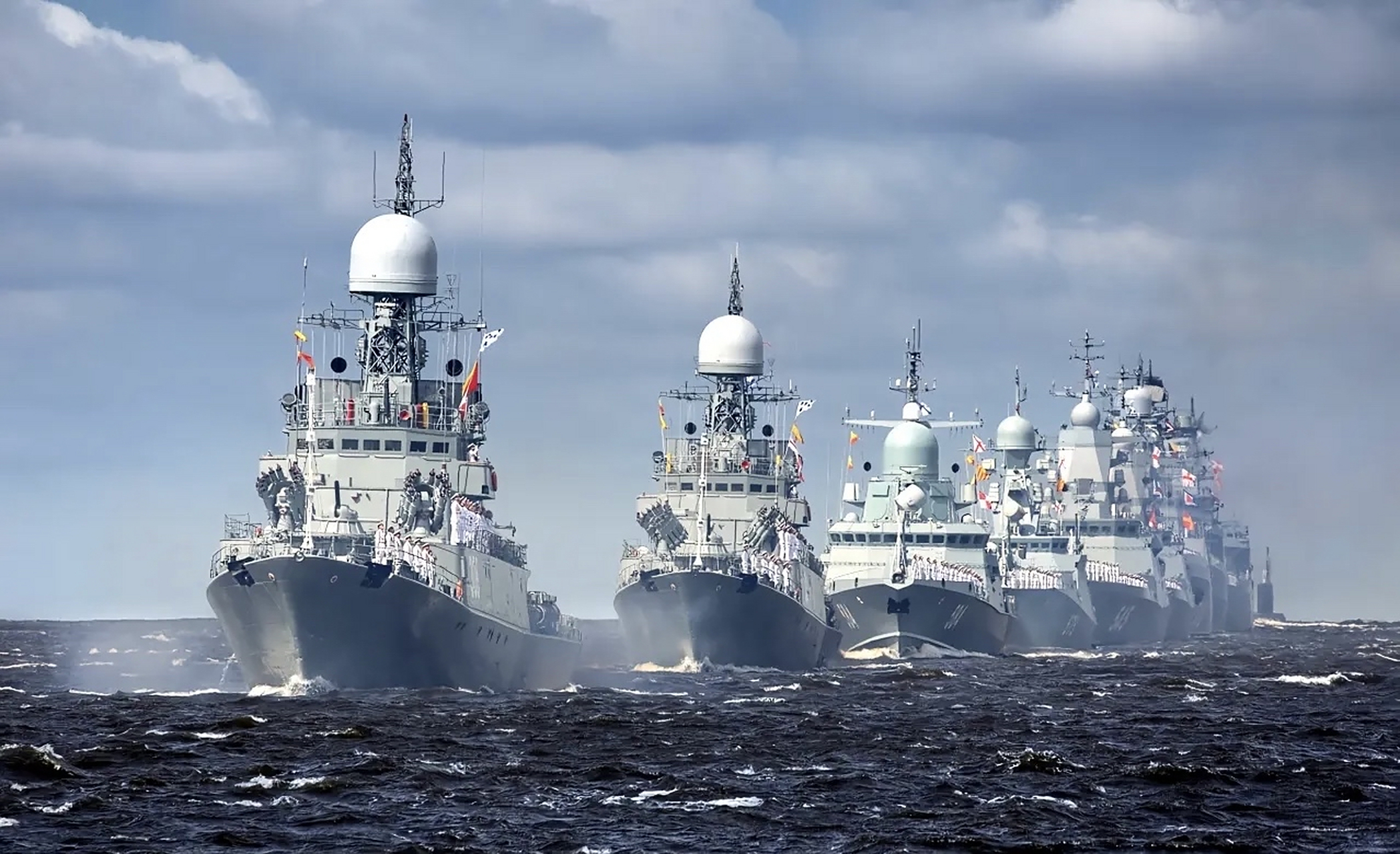 舰队,是骡是马拉出来溜溜就知道了,还能重现依稀往日强大辉煌的苏联