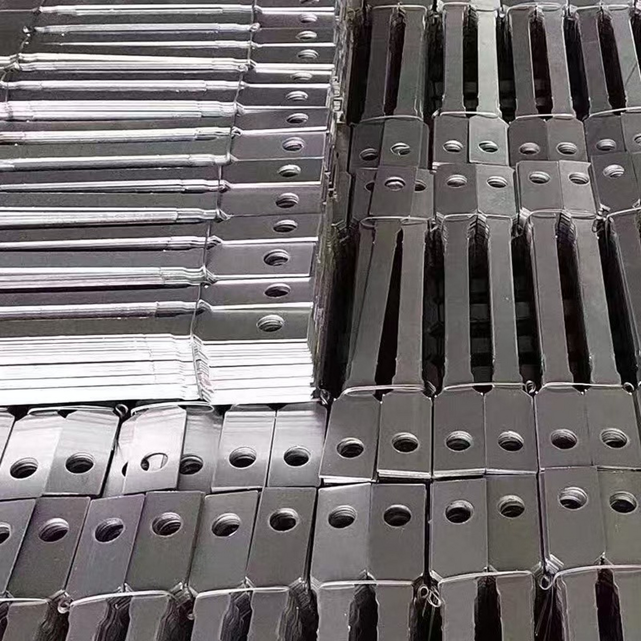 铝模拉片的作用 1.