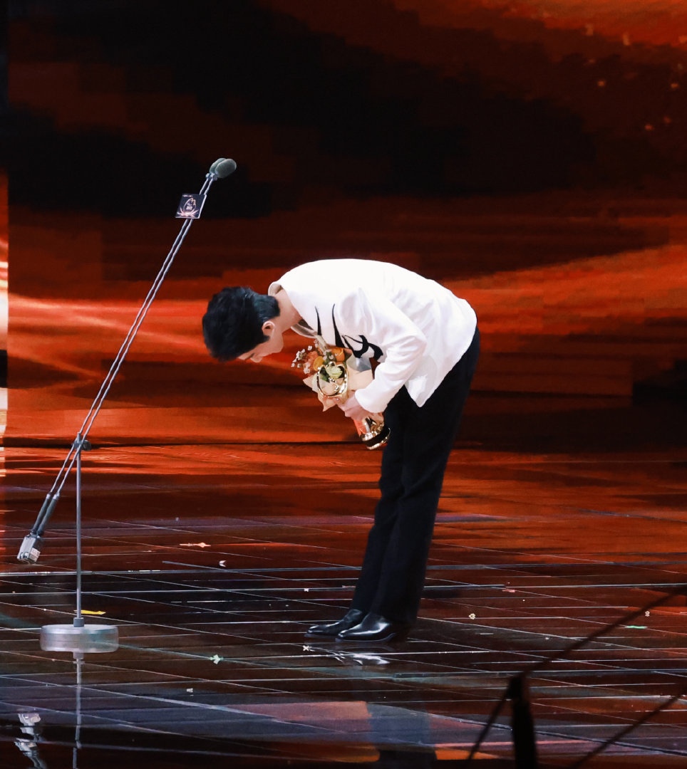 《梦中的那片海》作为"中国影视蓝皮书"十大电视剧之