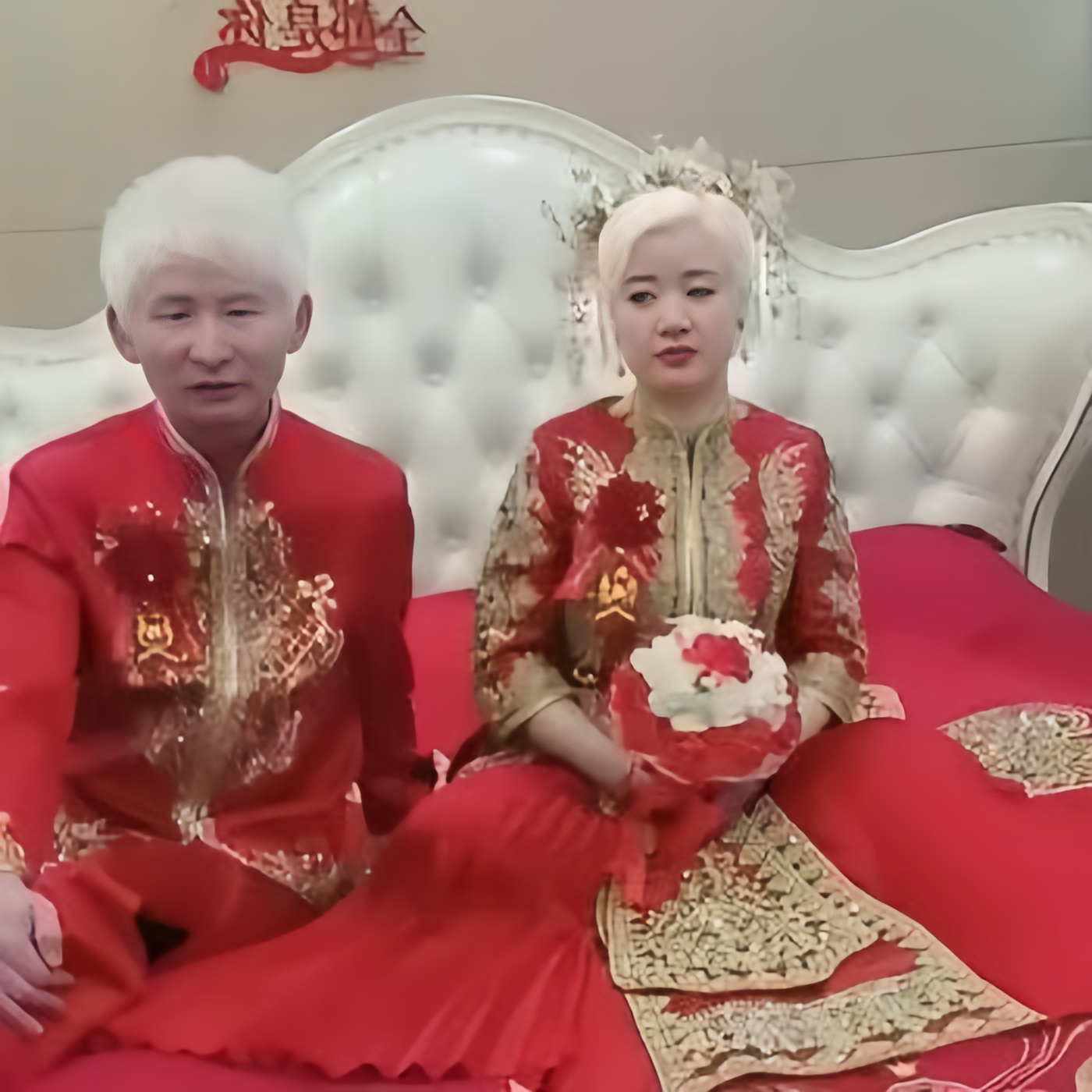 少年夫妻老来伴,一日夫妻百日恩,原来是真的,看这对夫妻,从他们结婚没
