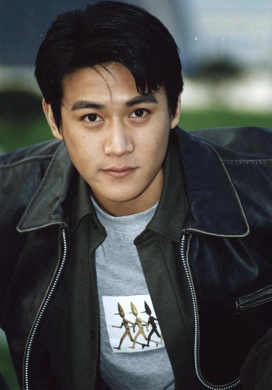 陆毅的儿时照片.看来,从小到大,他的变化不大.