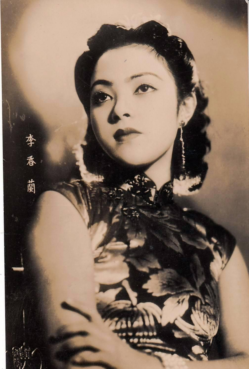 李香兰,三十年代风靡满洲的女明星,日本名字山口淑子,1945年被判处"
