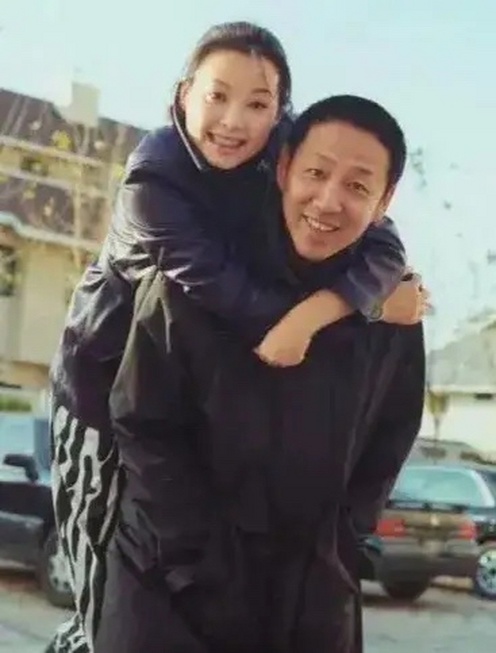 据说,袁立和陈道明在电视剧《黑洞》中有过合作.